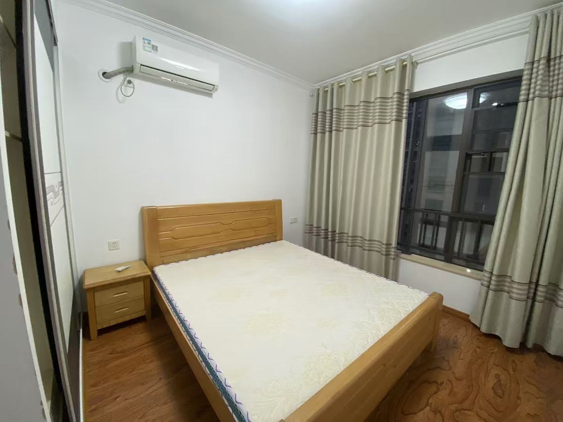 中泰财富湘江 2室2厅1卫 2200.0元/月 中泰财富湘江 2室2厅1卫 2200.0元/月室内图