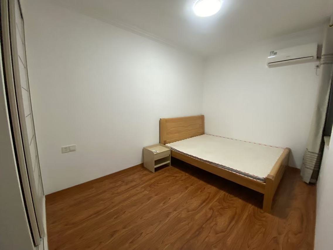 中泰财富湘江 2室2厅1卫 2200.0元/月 中泰财富湘江 2室2厅1卫 2200.0元/月室内图