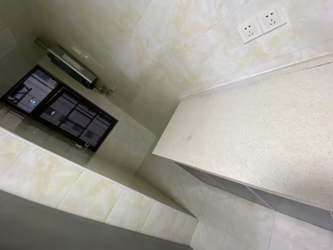 中泰财富湘江 2室2厅1卫 2200.0元/月 中泰财富湘江 2室2厅1卫 2200.0元/月室内图