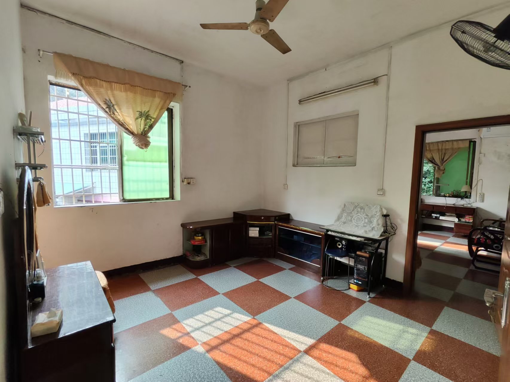 橡胶机家属区 2室2厅2卫 500.0元/月 橡胶机家属区 2室2厅2卫 500.0元/月室内图