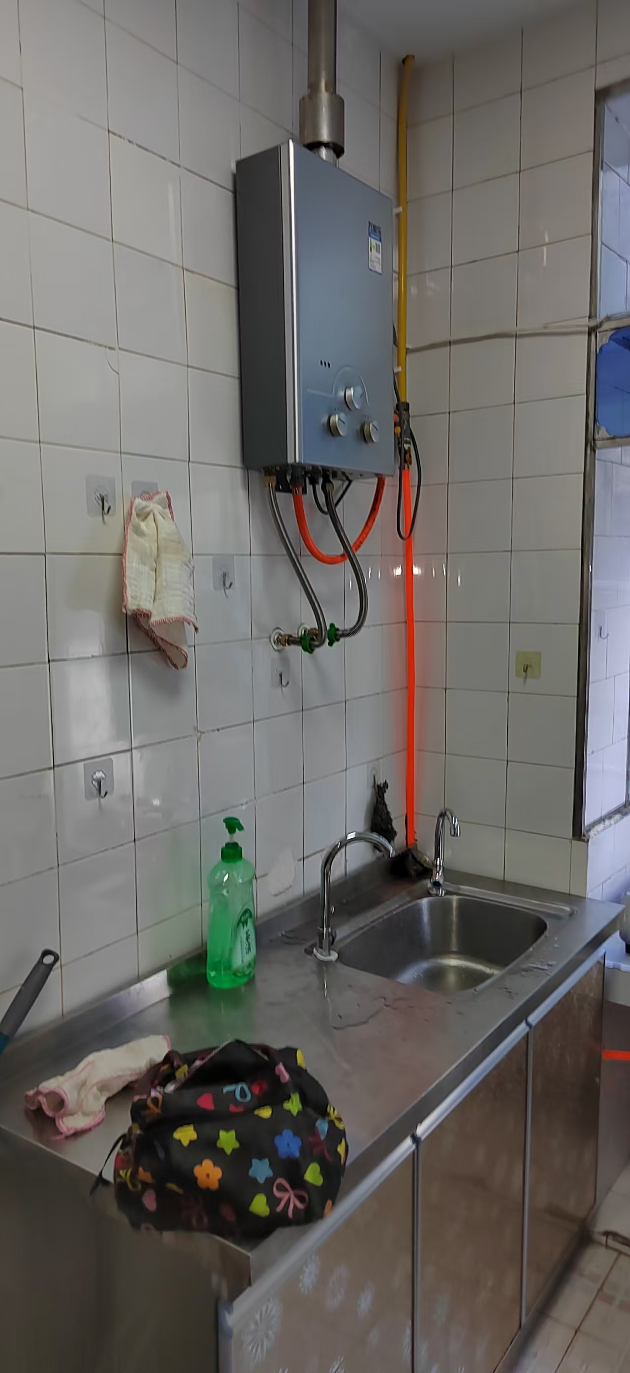 钻石花园 2室1厅1卫 1100.0元/月 钻石花园 2室1厅1卫 1100.0元/月室内图