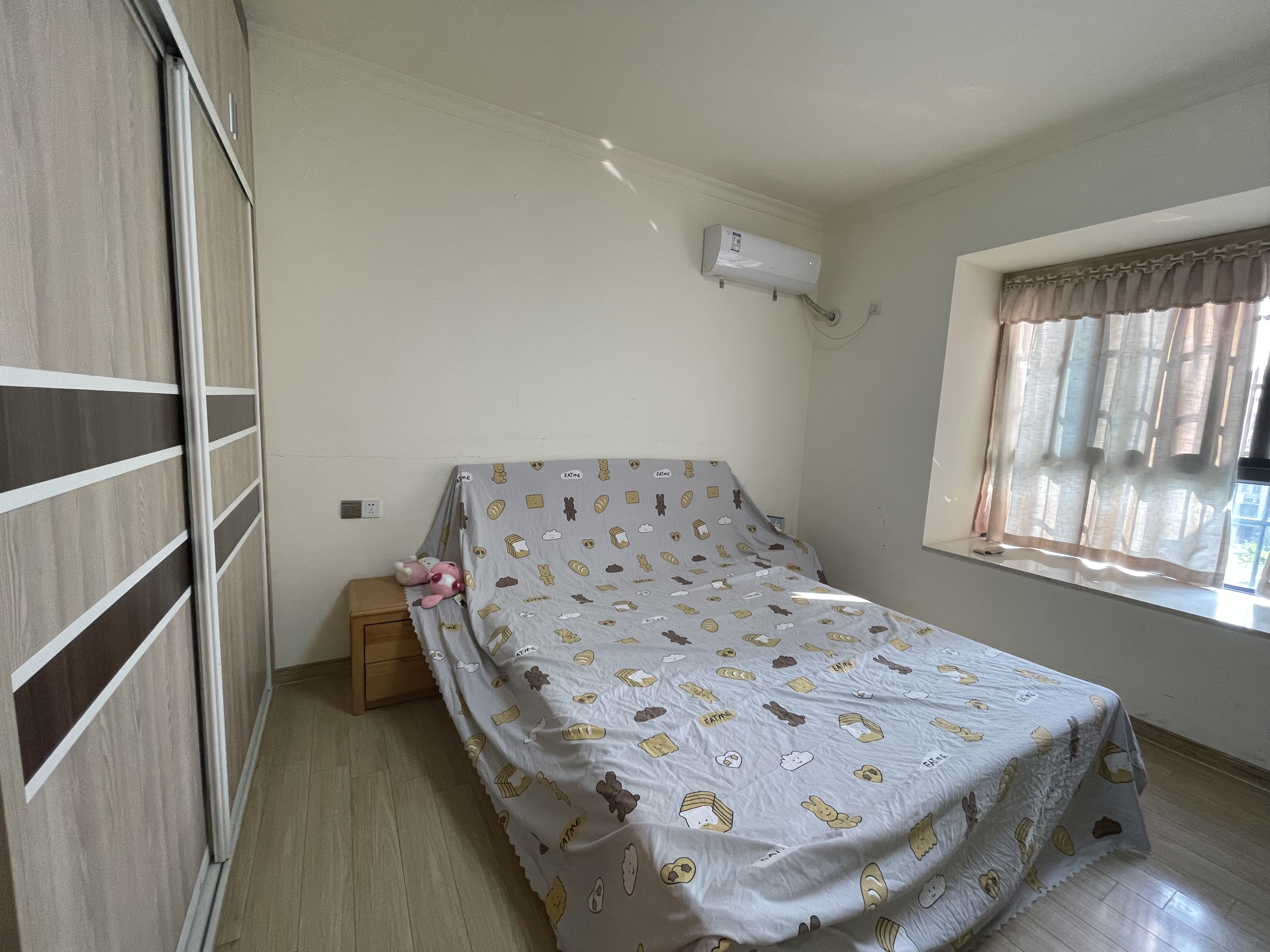 碧桂园 3室2厅1卫 1800.0元/月 碧桂园 3室2厅1卫 1800.0元/月室内图