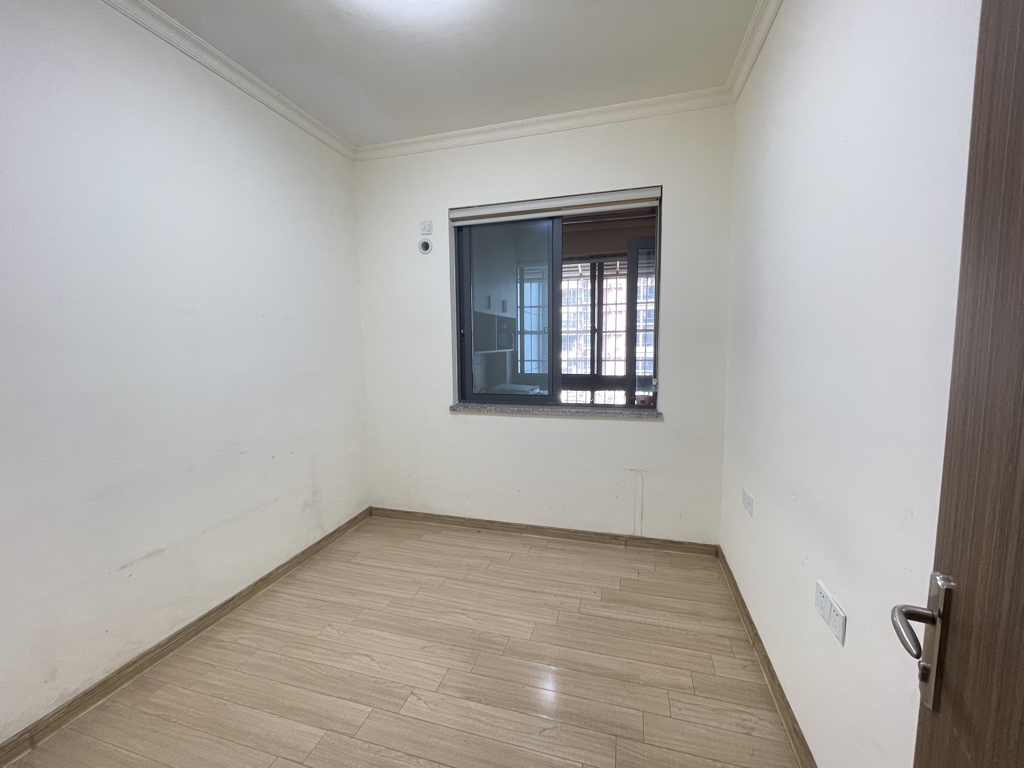 碧桂园 3室2厅1卫 1800.0元/月 碧桂园 3室2厅1卫 1800.0元/月室内图