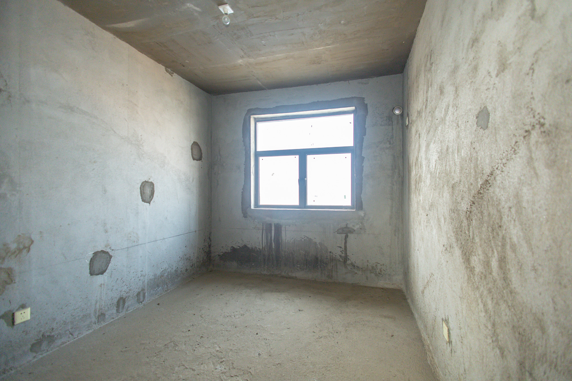 长永佳苑  3室2厅1卫    56.8万 长永佳苑  3室2厅1卫    56.8万卧室