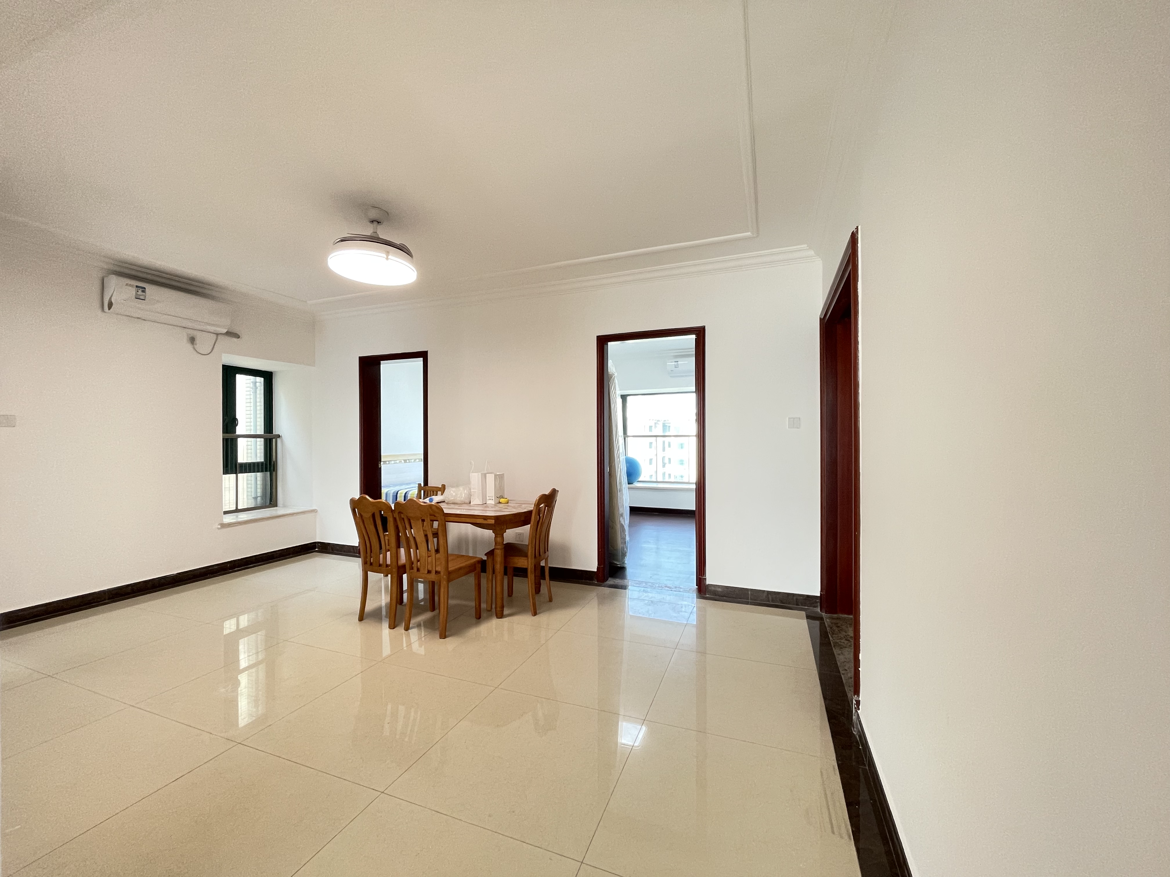 恒大名都  4室2厅2卫    3000.0元/月 恒大名都  4室2厅2卫    3000.0元/月室内图