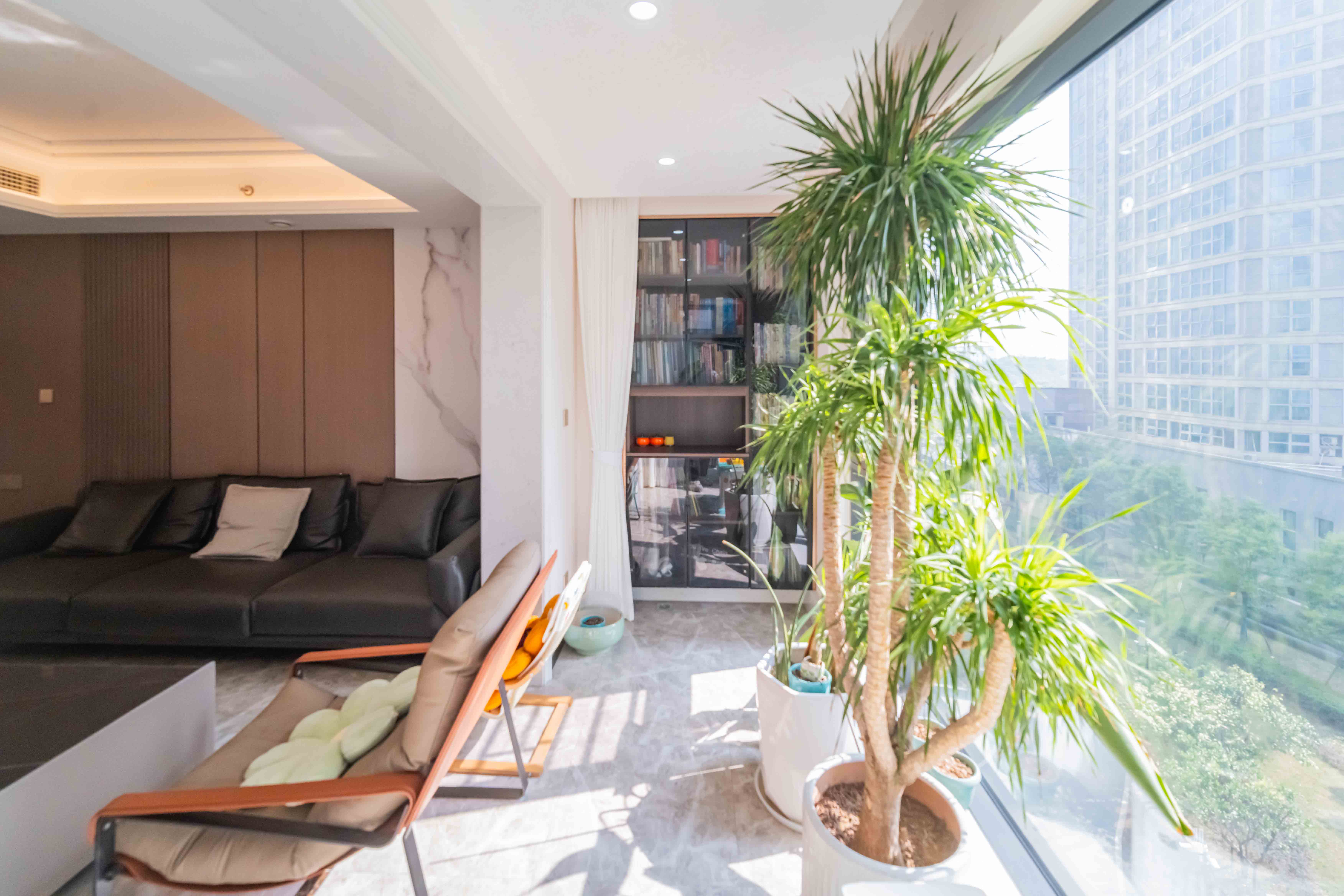 绿地长沙城际空间站(绿地新里佳苑) 5室2厅2卫 238.0万 绿地长沙城际空间站(绿地新里佳苑) 5室2厅2卫 238.0万阳台