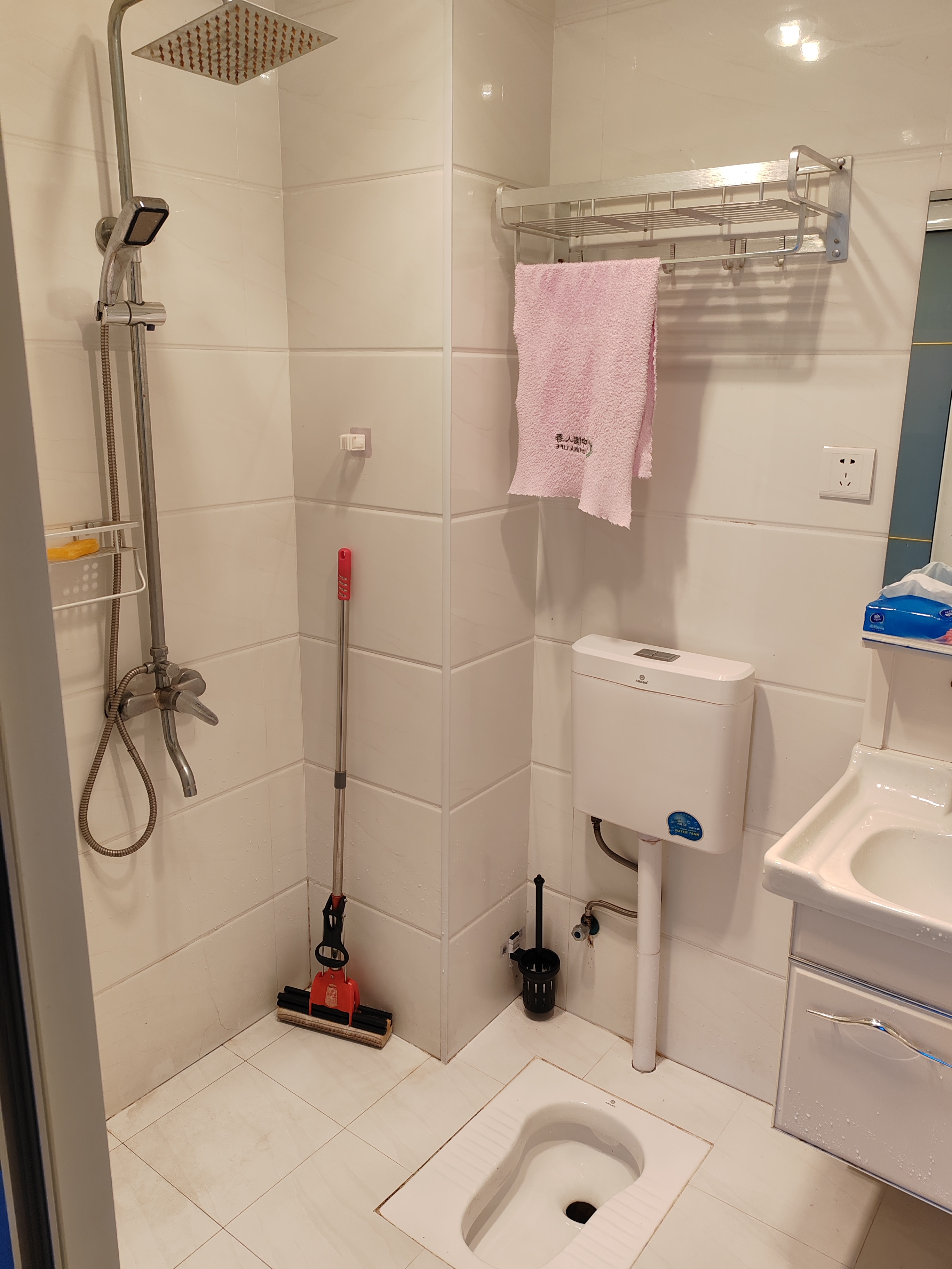 新都汇 1室1厅1卫 1100.0元/月 新都汇 1室1厅1卫 1100.0元/月室内图