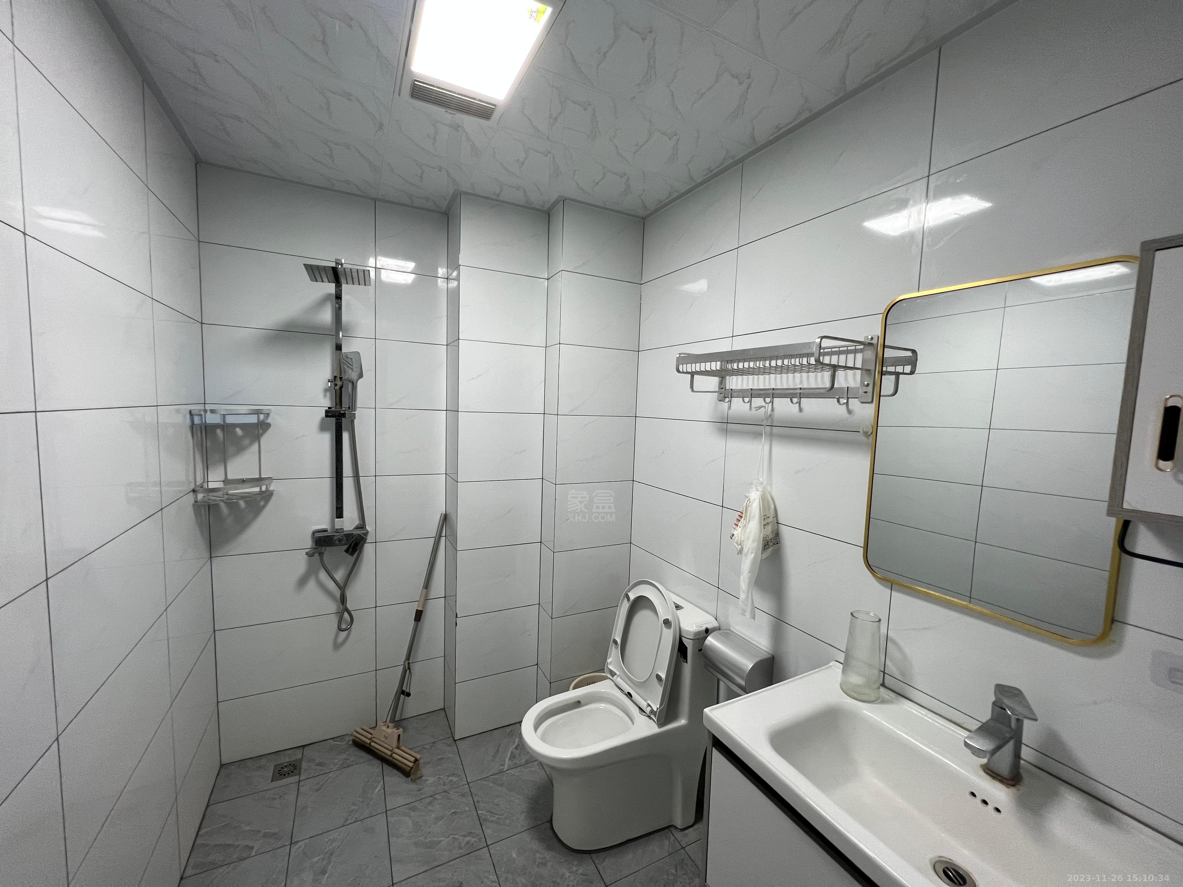 中泰财富湘江 1室1厅1卫 1800.0元/月 中泰财富湘江 1室1厅1卫 1800.0元/月室内图