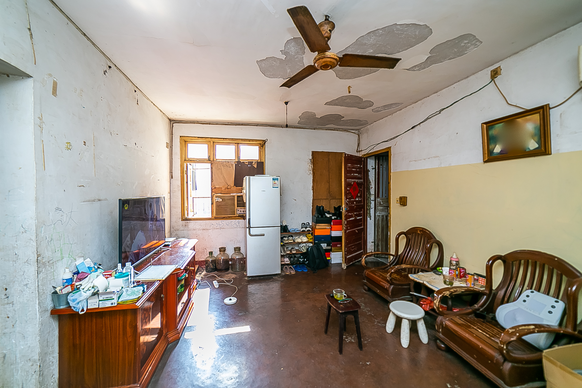 木材厂宿舍(南湖医院对面)  2室2厅1卫    47.0万 木材厂宿舍(南湖医院对面)  2室2厅1卫    47.0万客厅