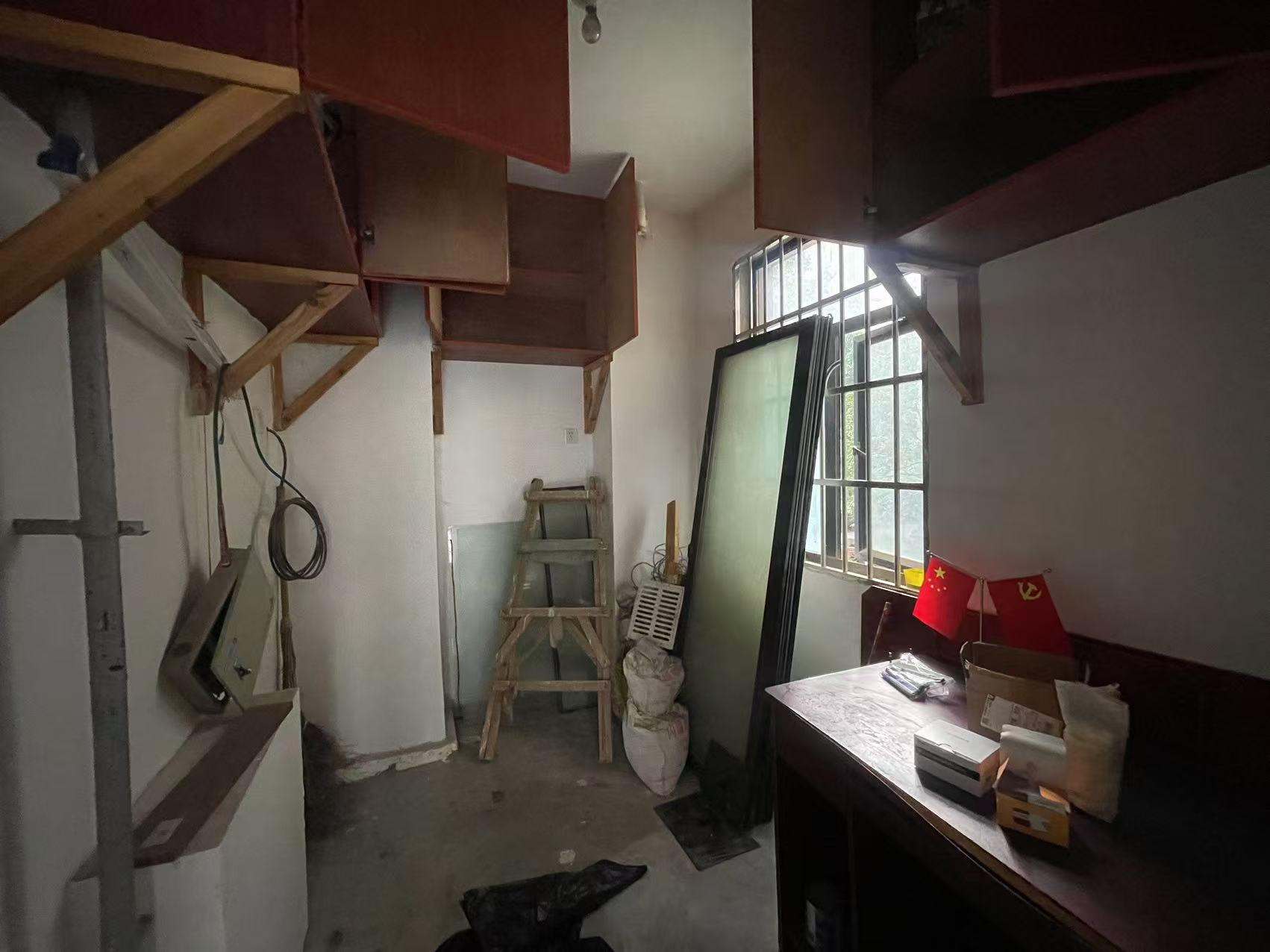 湘诚嘉园  4室2厅2卫    2500.0元/月 湘诚嘉园  4室2厅2卫    2500.0元/月室内图