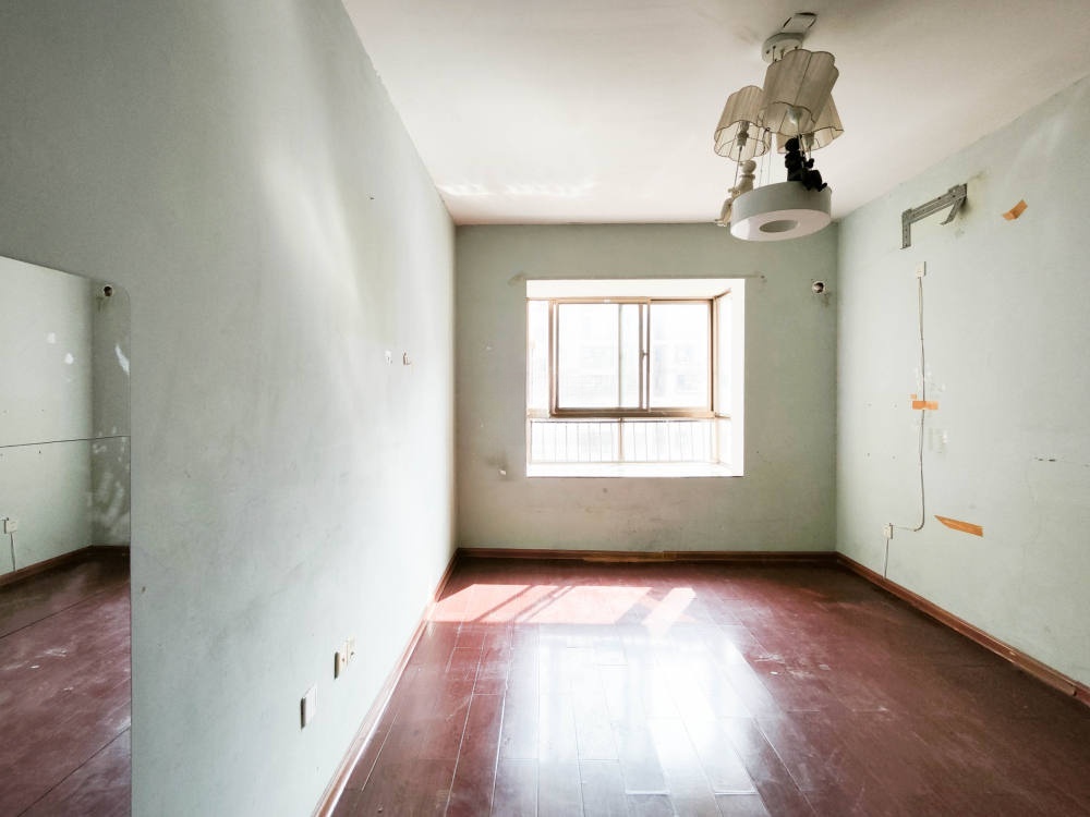 中天瑞景  1室1厅1卫    1800.0元/月室内图