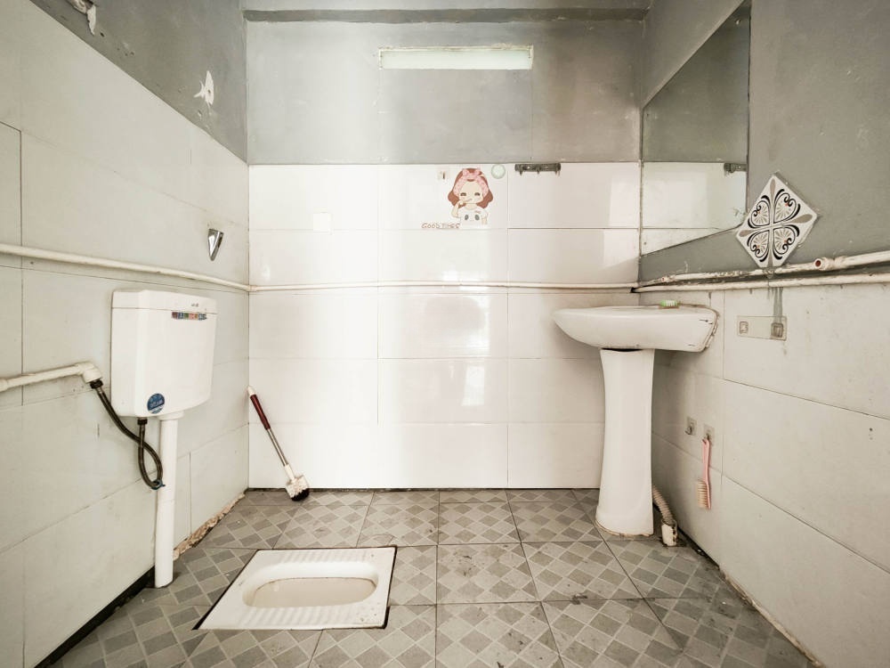 中天瑞景  1室1厅1卫    1800.0元/月室内图