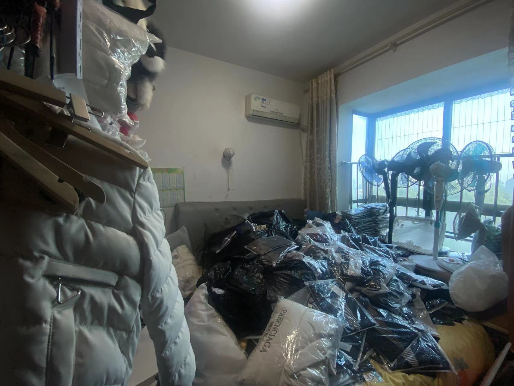 城南星座 4室2厅2卫 56.0万 城南星座 4室2厅2卫 56.0万室内图