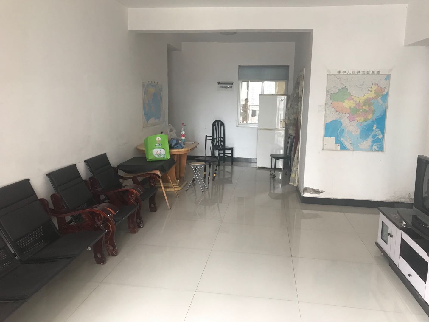 景江雅苑 2室2厅1卫 2300.0元/月 景江雅苑 2室2厅1卫 2300.0元/月室内图