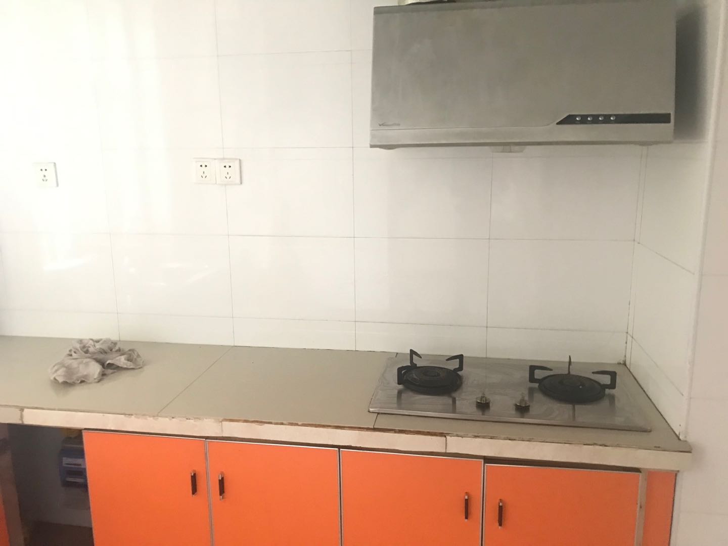 景江雅苑 2室2厅1卫 2300.0元/月 景江雅苑 2室2厅1卫 2300.0元/月室内图