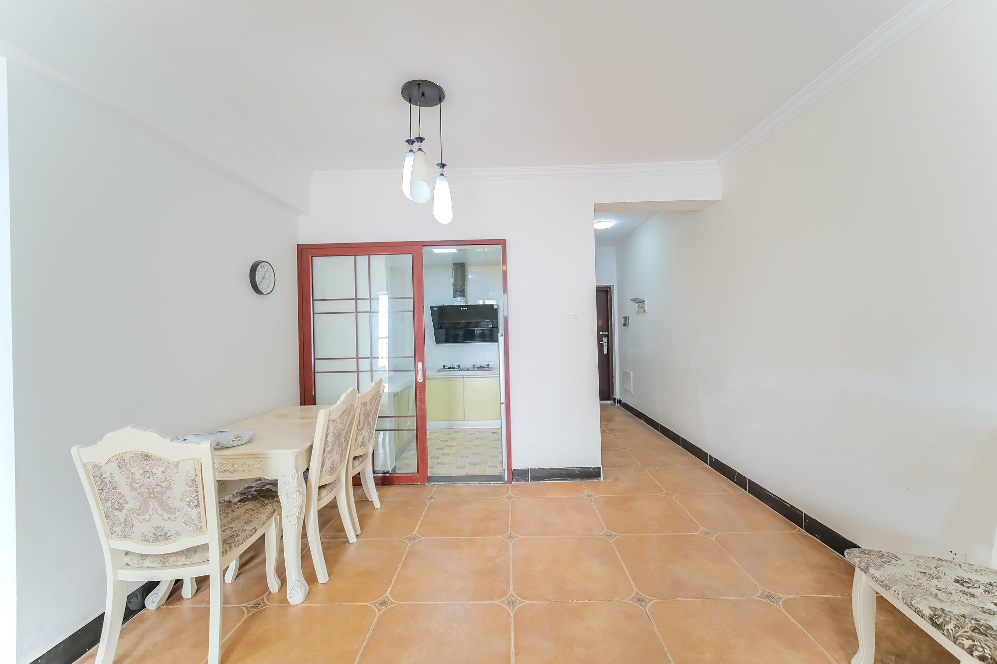 和悦城(蟠龙景苑)  3室2厅1卫    56.5万 和悦城(蟠龙景苑)  3室2厅1卫    56.5万客厅