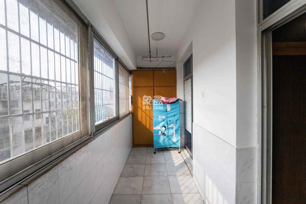 荷花園華南航空油料宿舍  3室2廳1衛(wèi)   80.00萬
