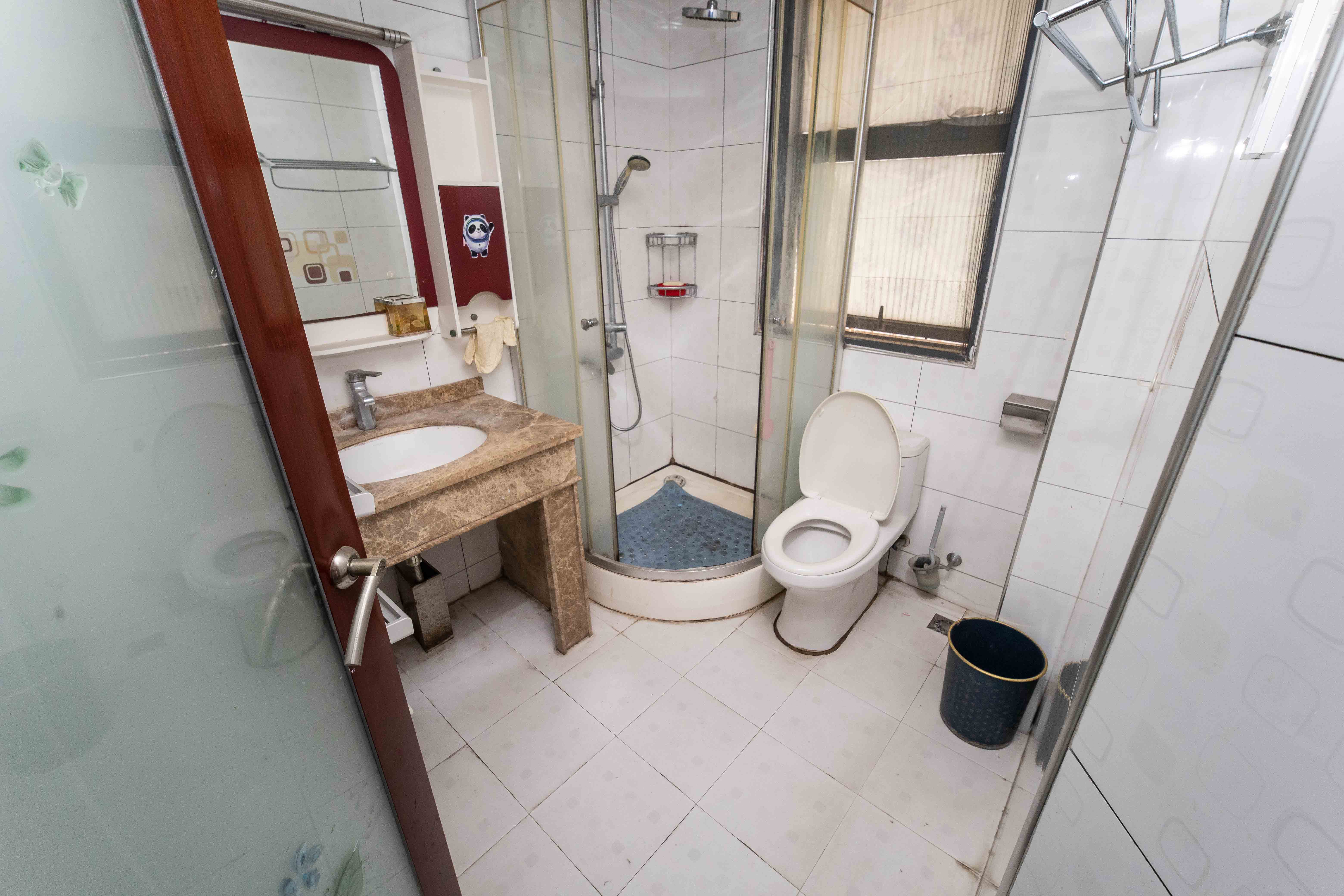 尚东紫郡 3室2厅2卫 90.0万 尚东紫郡 3室2厅2卫 90.0万卫生间