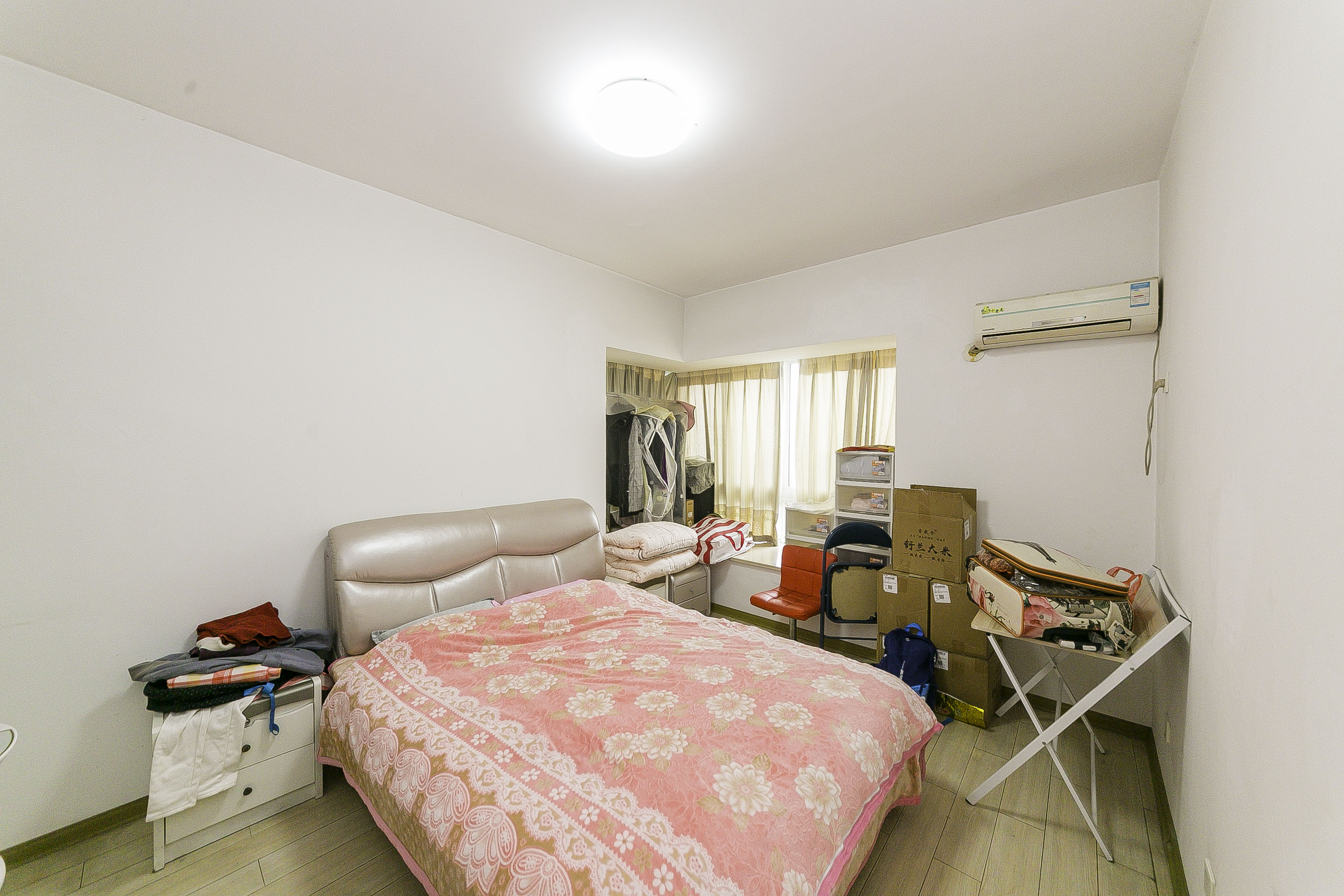 上林国际 2室2厅1卫 58.0万 上林国际 2室2厅1卫 58.0万卧室