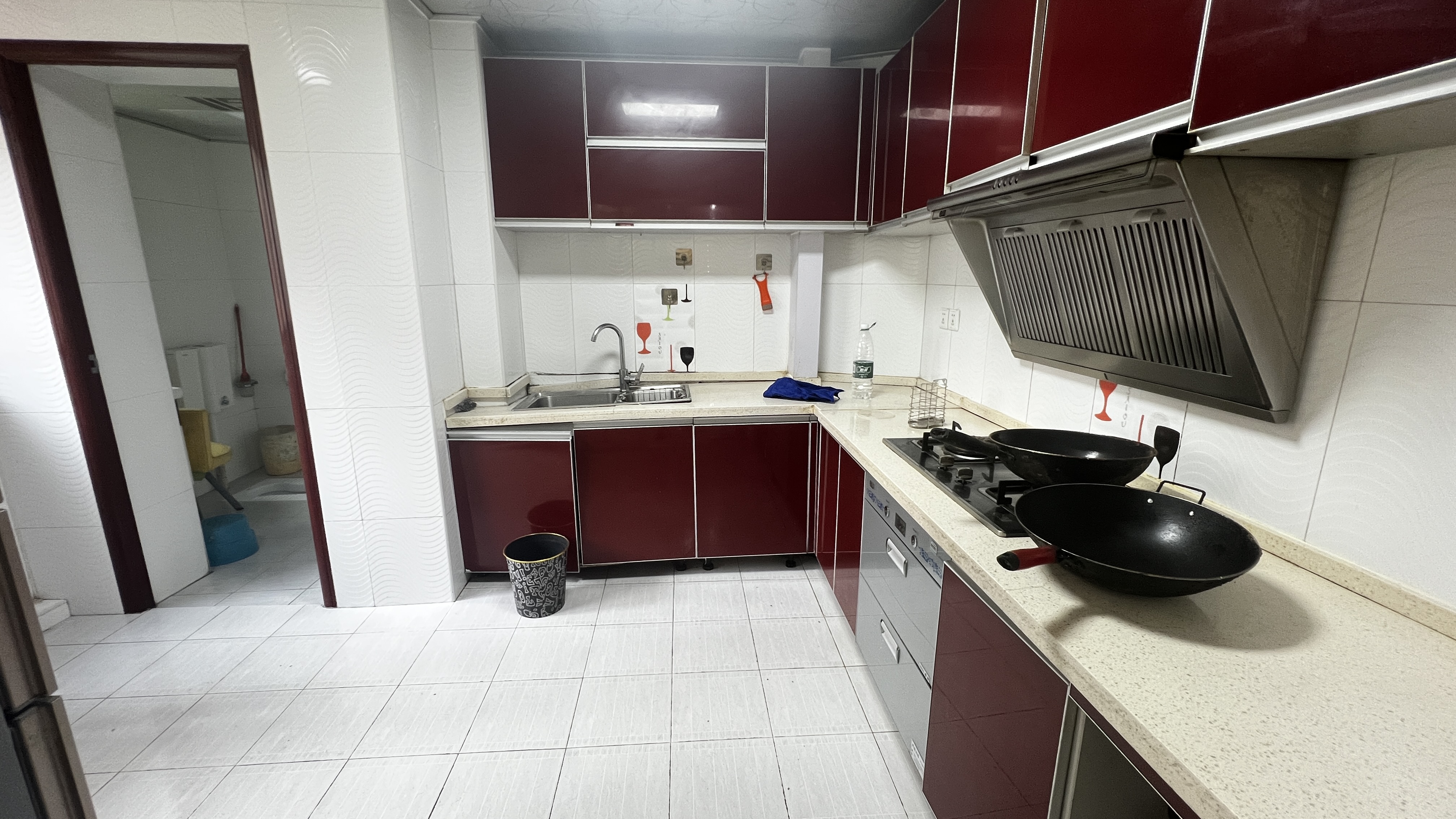 新城新世界一二三期 4室2厅2卫 4000.0元/月 新城新世界一二三期 4室2厅2卫 4000.0元/月室内图