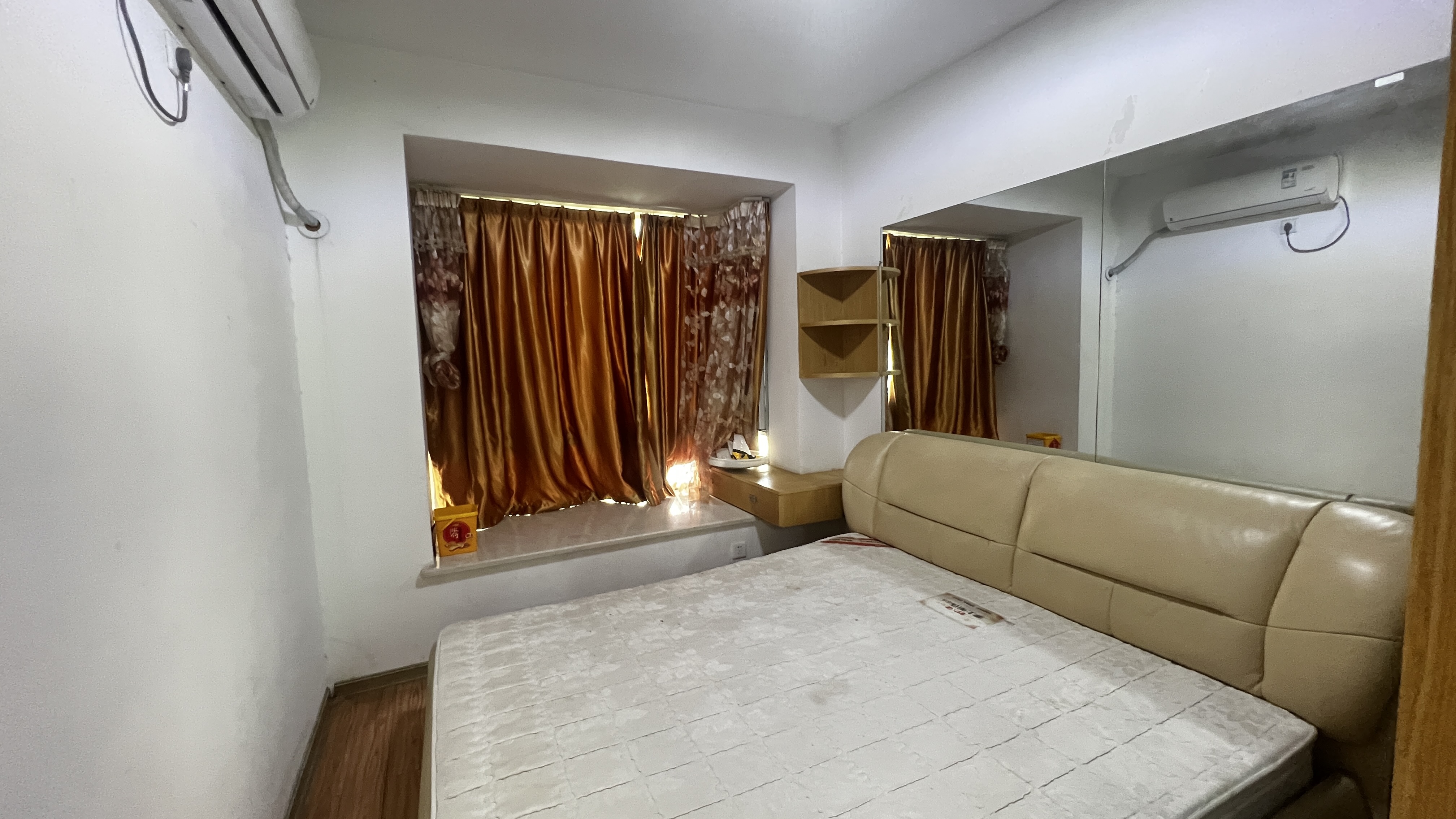 新城新世界一二三期 4室2厅2卫 4000.0元/月 新城新世界一二三期 4室2厅2卫 4000.0元/月室内图