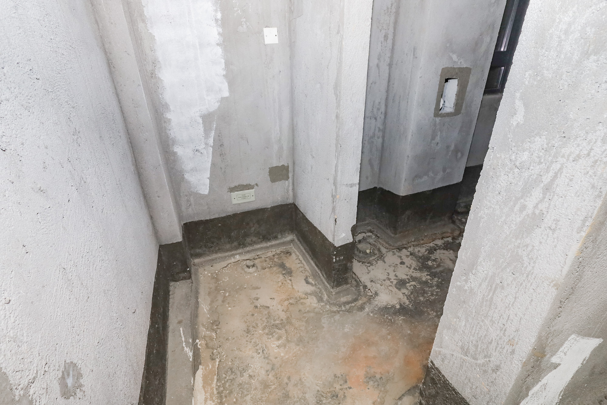 卓越中寰  5室3厅3卫   700.00万卫生间