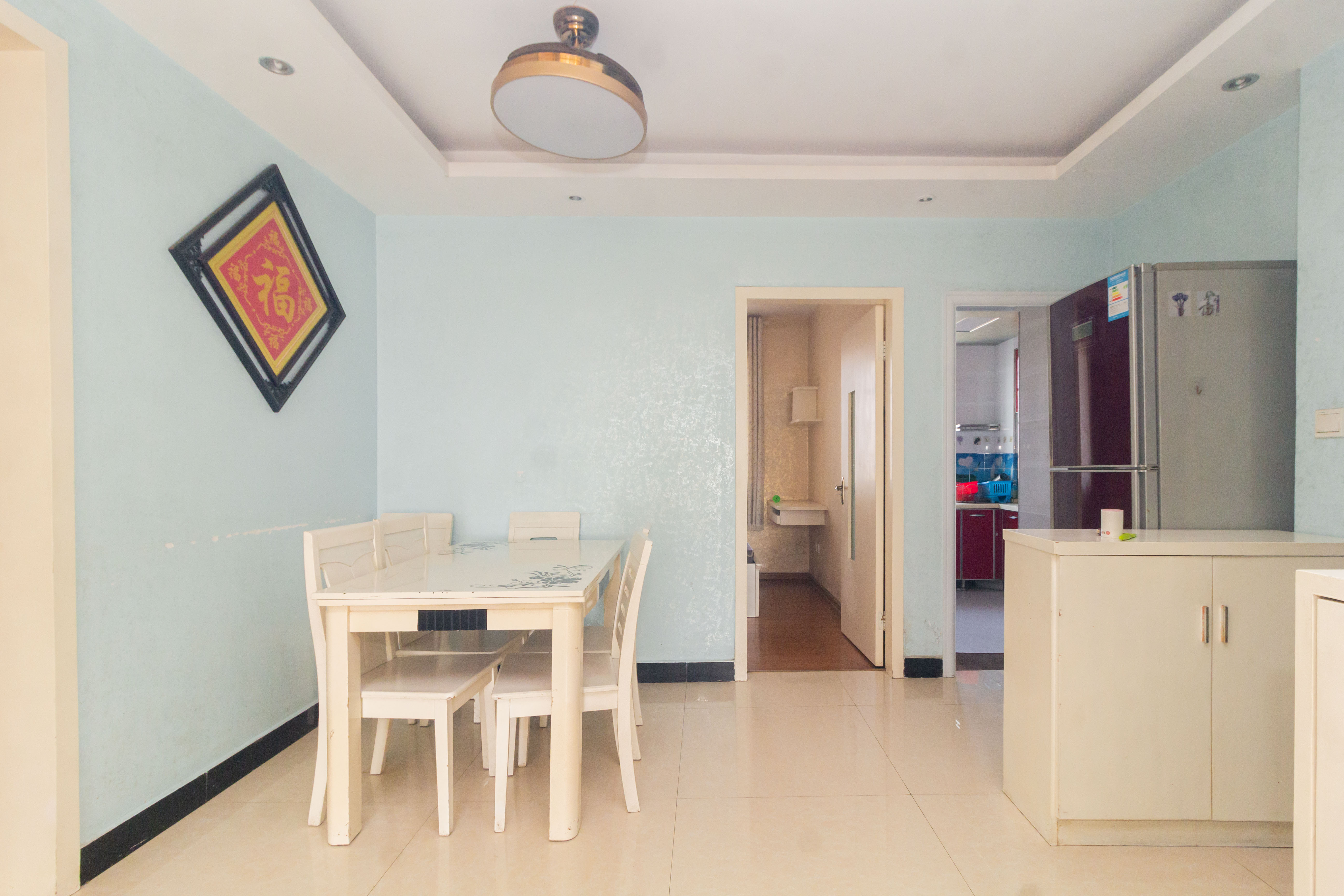 东业苹果社区 3室2厅1卫 45.8万 东业苹果社区 3室2厅1卫 45.8万客厅