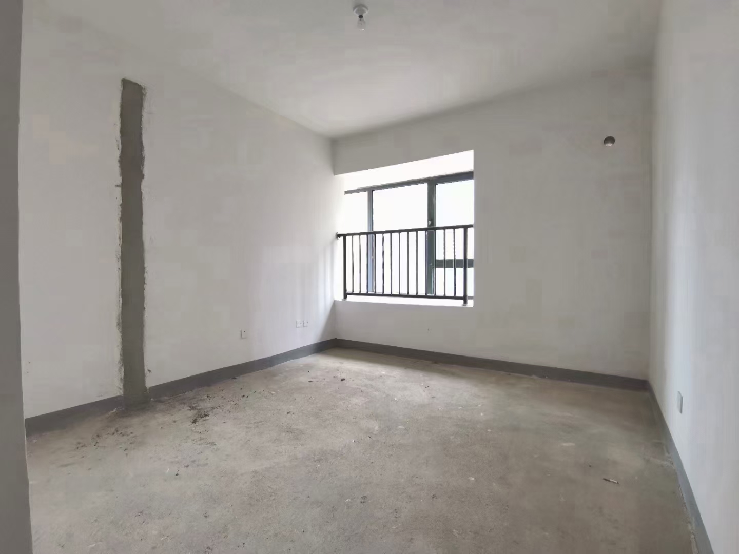 万达华府  4室2厅2卫    68.8万 万达华府  4室2厅2卫    68.8万室内图