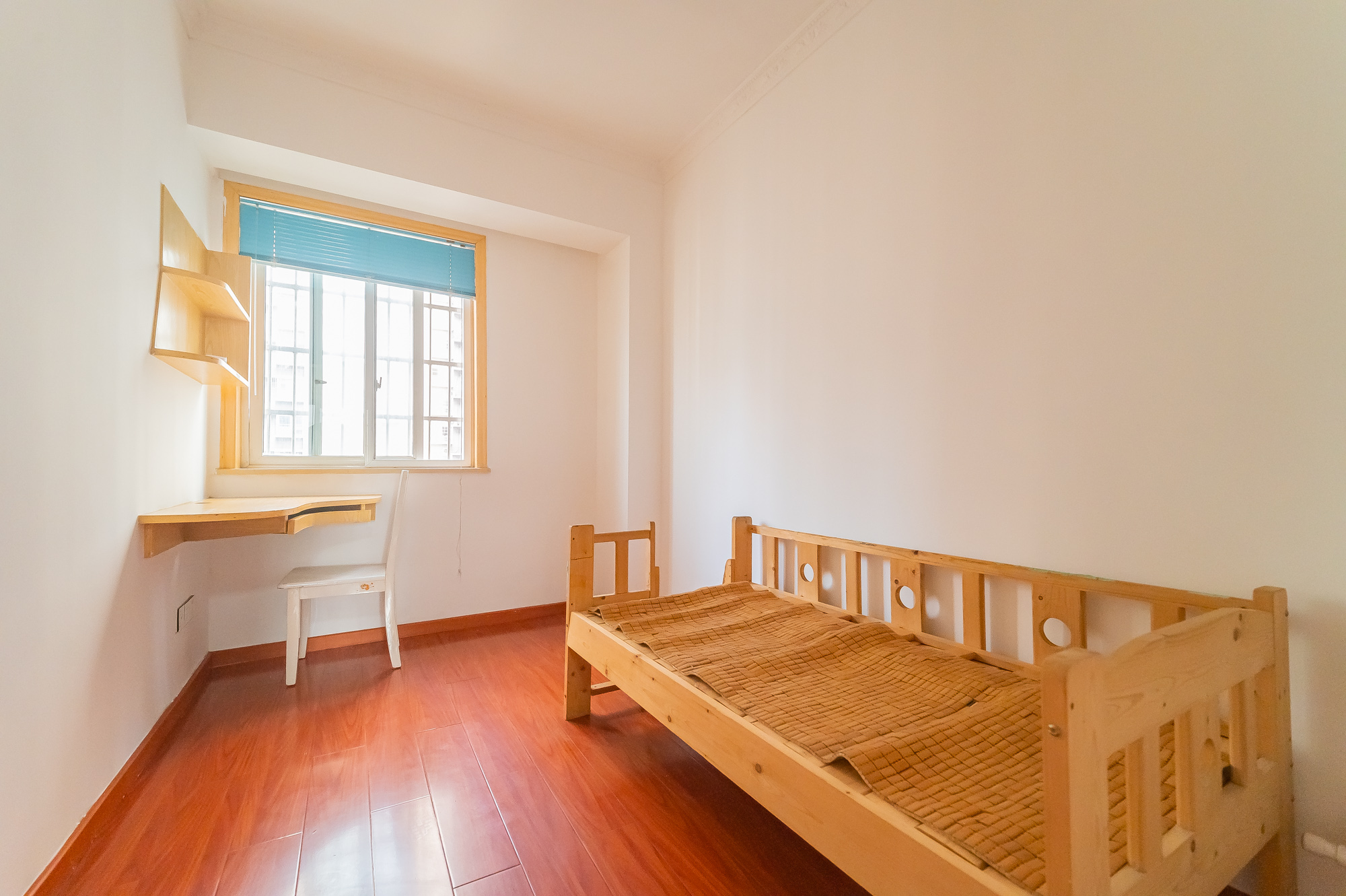 锦璨家园  3室2厅2卫    70.0万 锦璨家园  3室2厅2卫    70.0万卧室