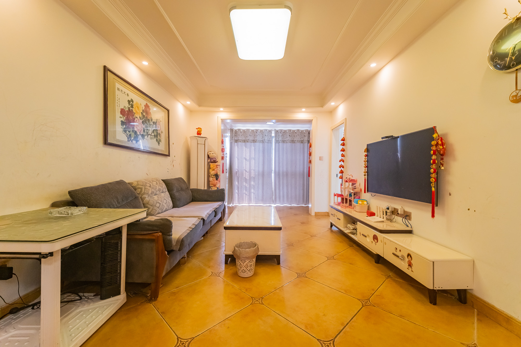 海伦春天 3室2厅1卫 76.8万 海伦春天 3室2厅1卫 76.8万客厅