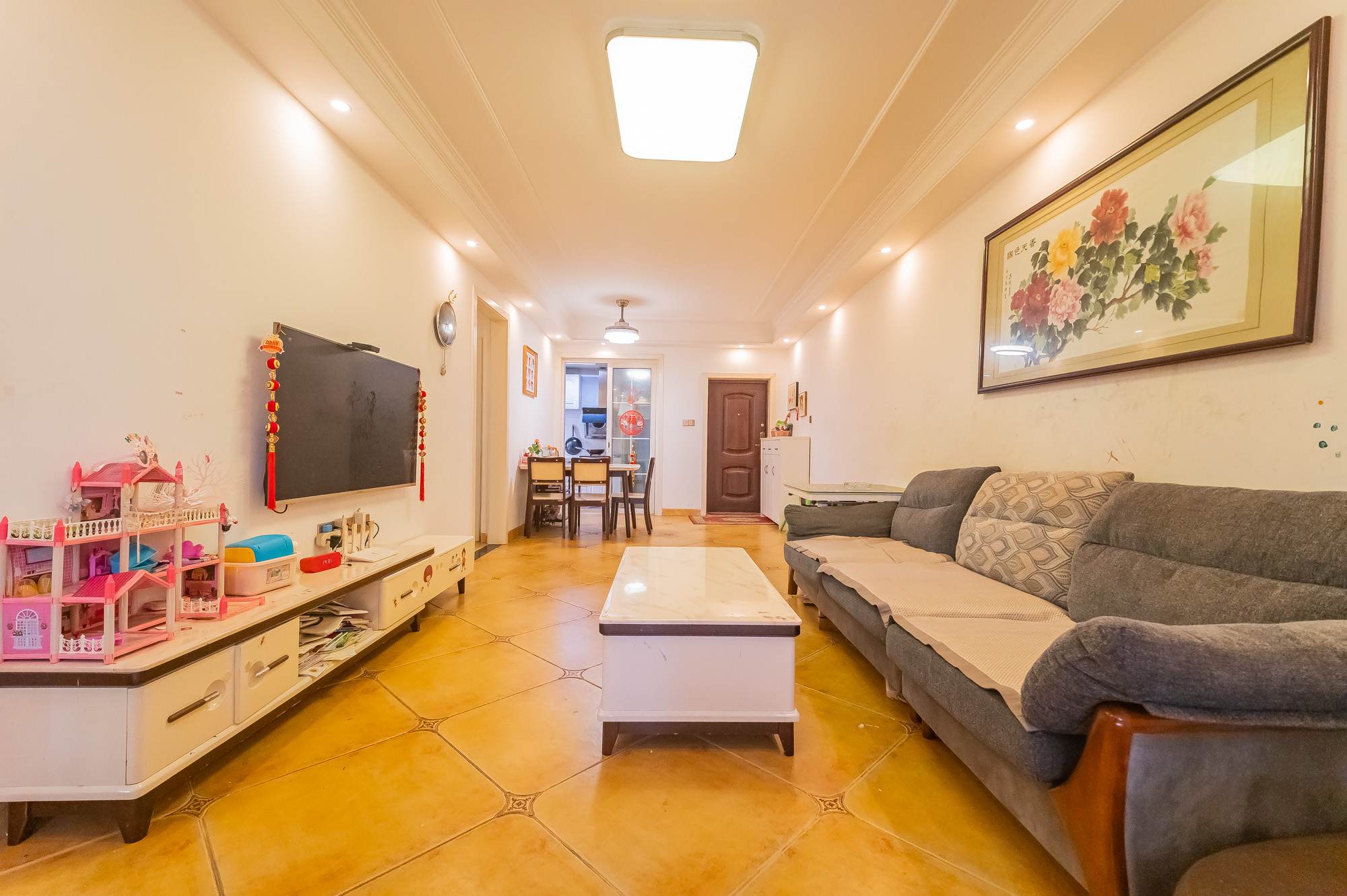 海伦春天 3室2厅1卫 76.8万 海伦春天 3室2厅1卫 76.8万客厅