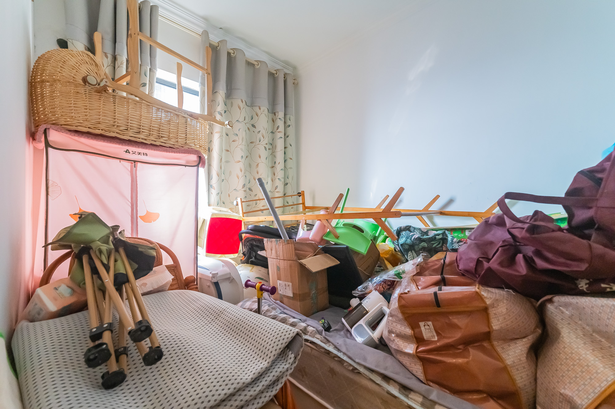 海伦春天 3室2厅1卫 76.8万 海伦春天 3室2厅1卫 76.8万卧室