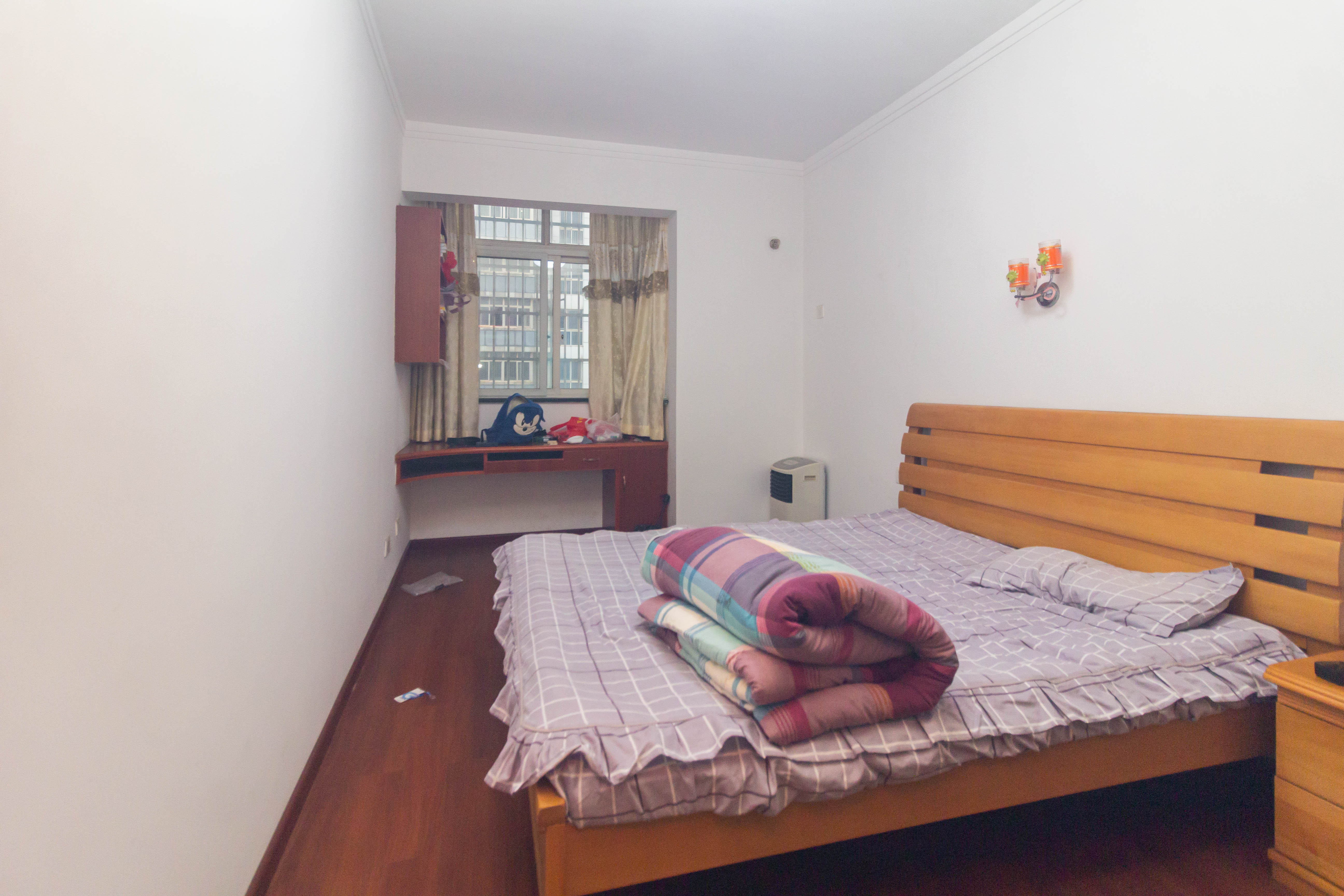 广角之恋(睿智园) 3室2厅2卫 79.8万 广角之恋(睿智园) 3室2厅2卫 79.8万卧室