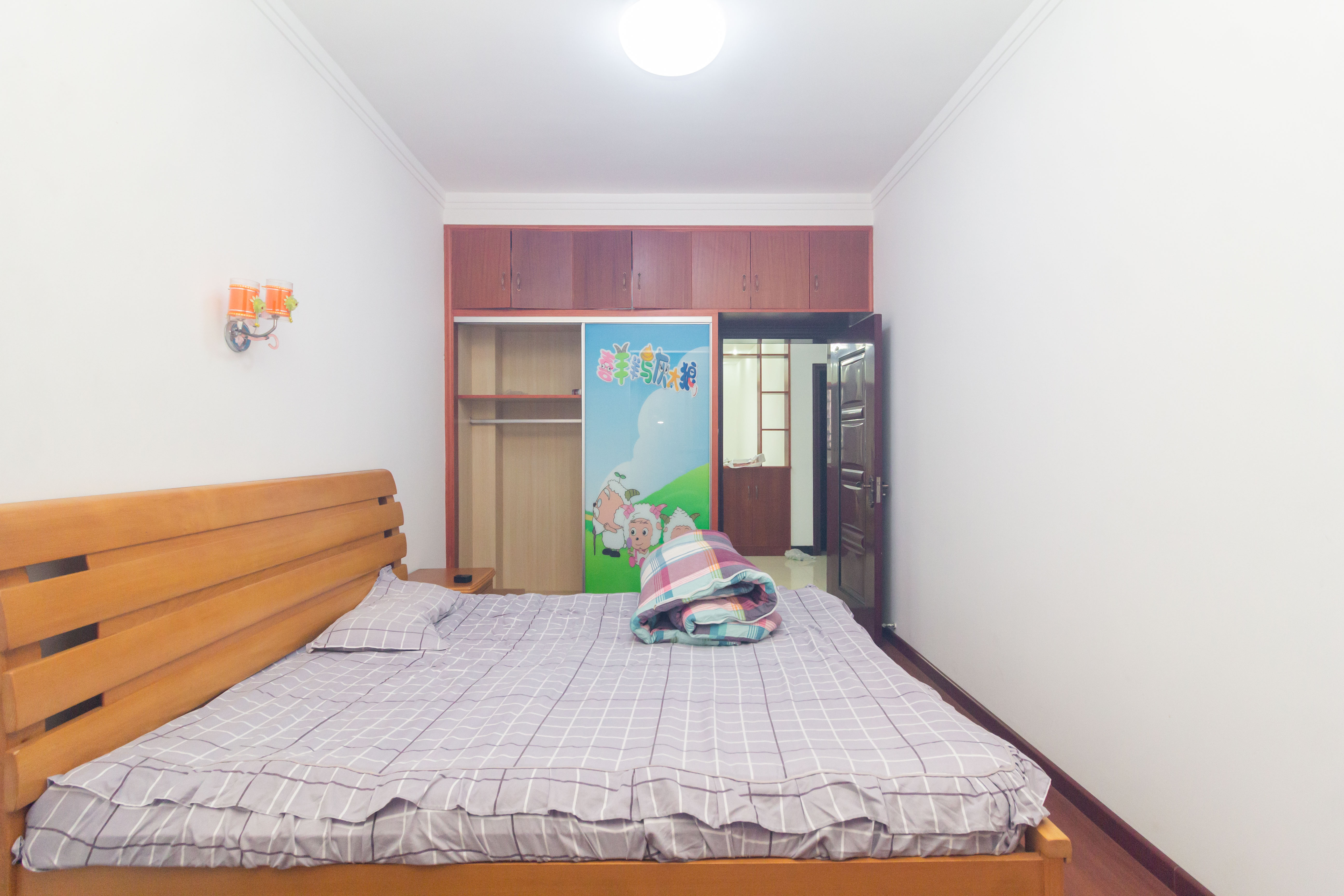 广角之恋(睿智园) 3室2厅2卫 79.8万 广角之恋(睿智园) 3室2厅2卫 79.8万卧室