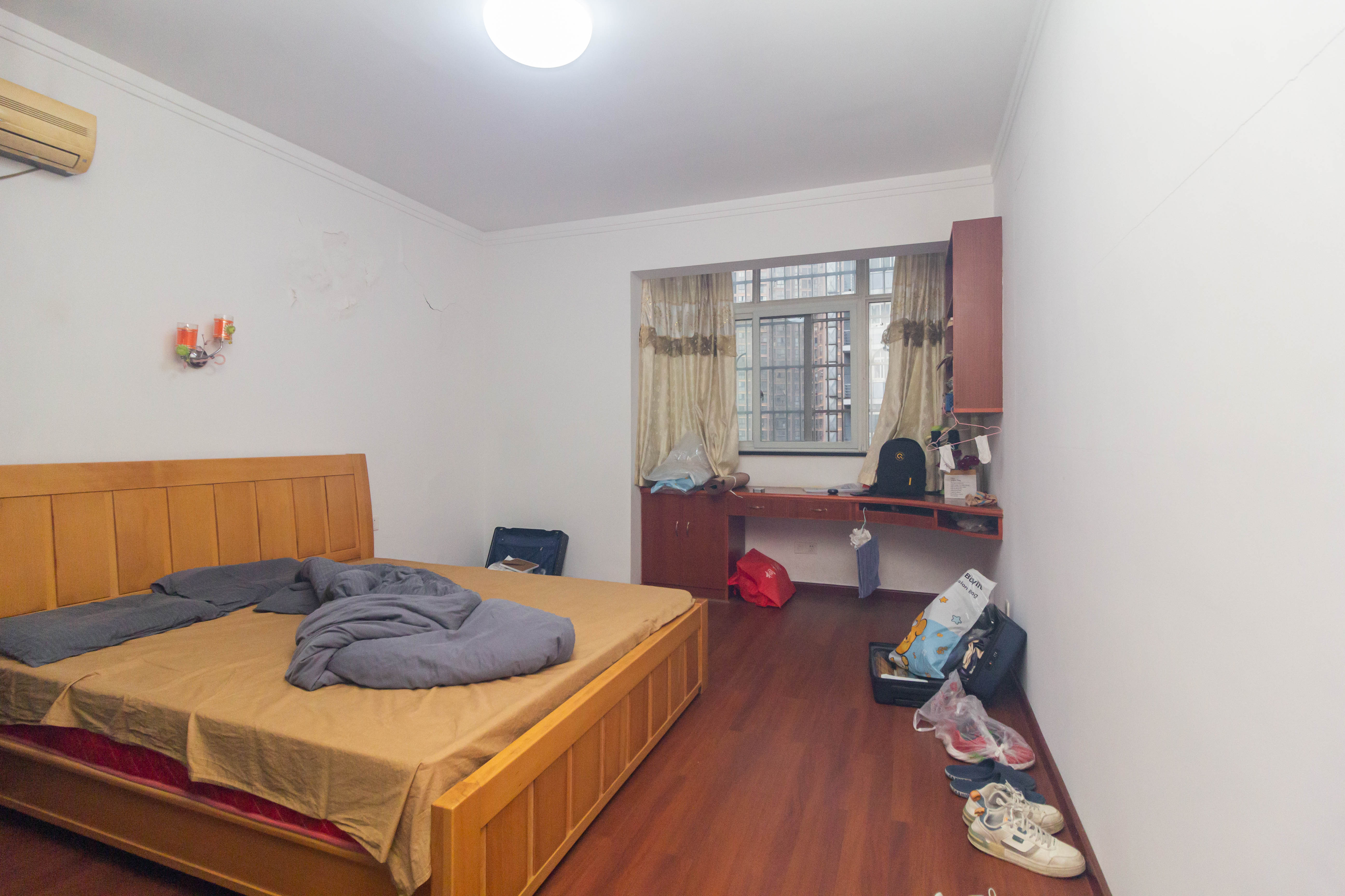 广角之恋(睿智园) 3室2厅2卫 79.8万 广角之恋(睿智园) 3室2厅2卫 79.8万卧室