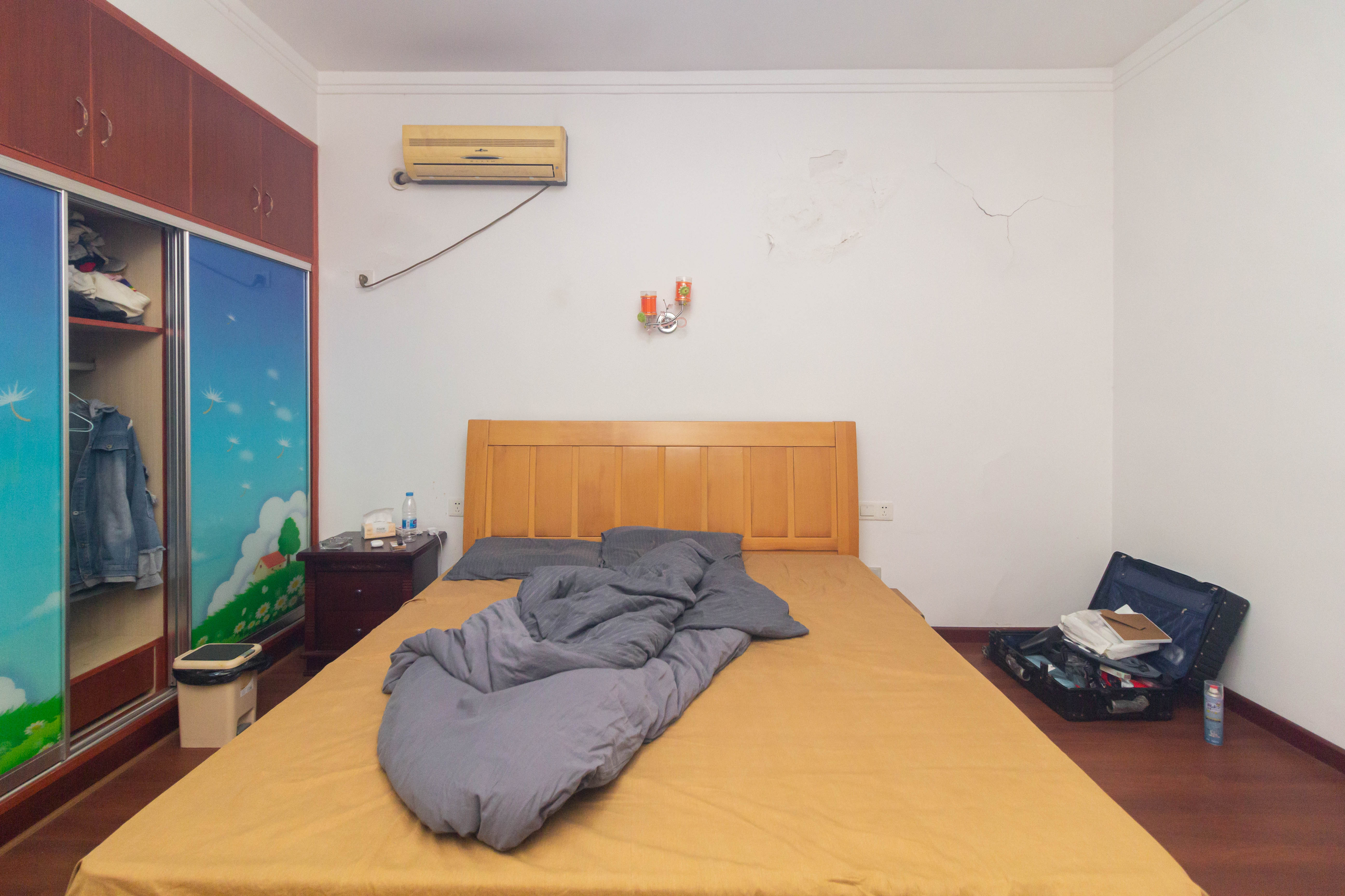 广角之恋(睿智园) 3室2厅2卫 79.8万 广角之恋(睿智园) 3室2厅2卫 79.8万卧室