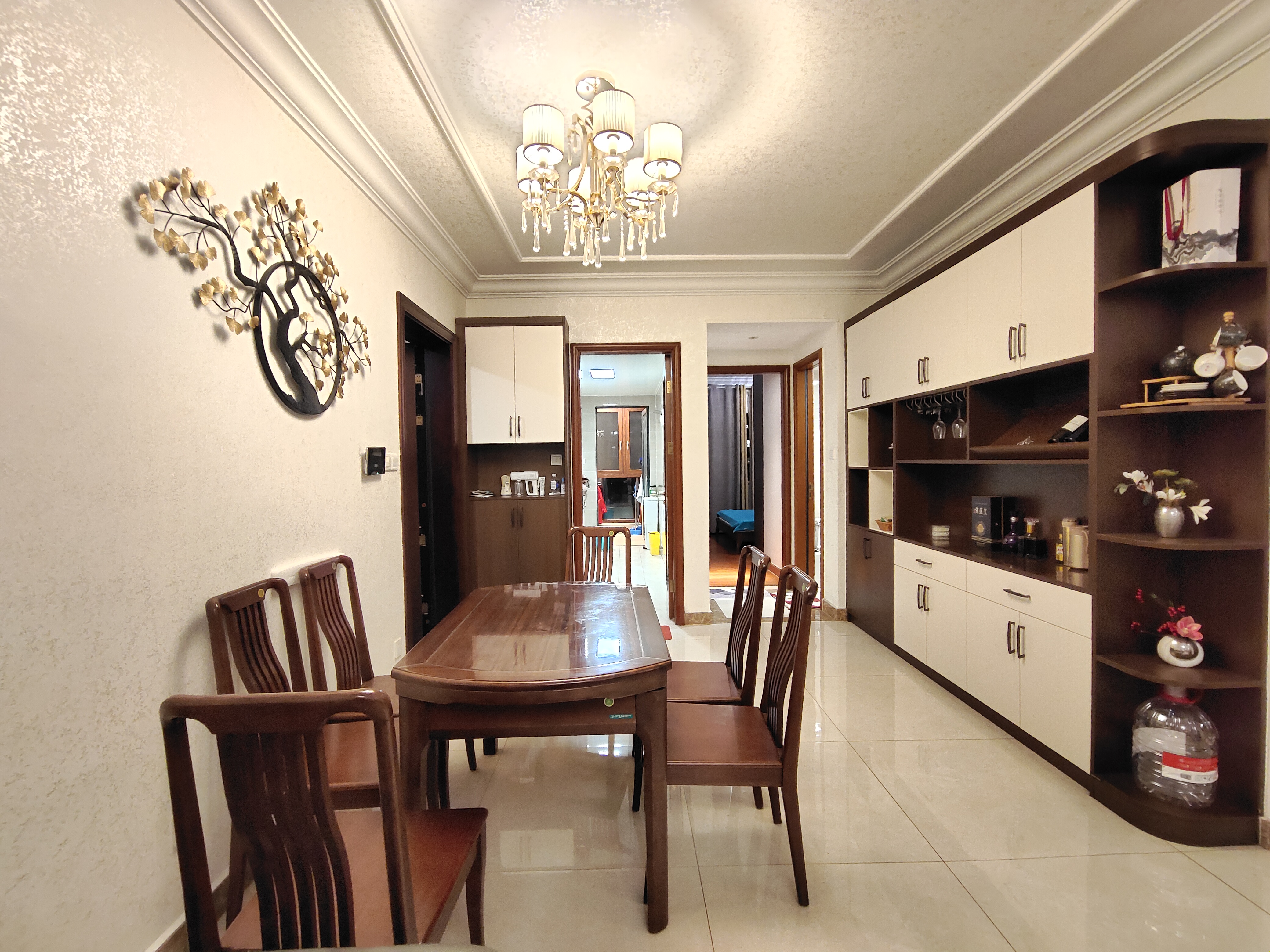 恒大华府  3室2厅2卫    90.8万 恒大华府  3室2厅2卫    90.8万室内图