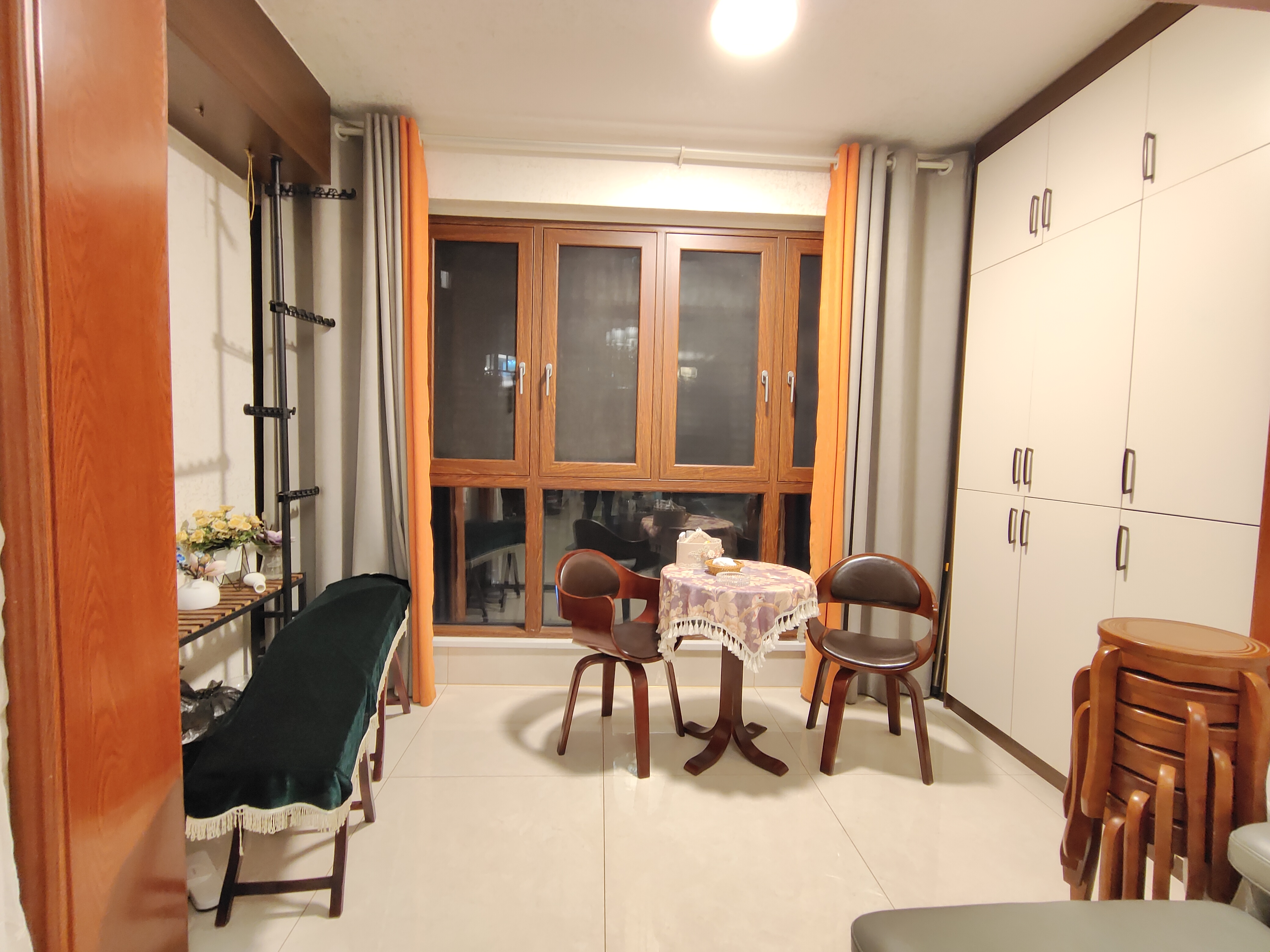 恒大华府  3室2厅2卫    90.8万 恒大华府  3室2厅2卫    90.8万室内图