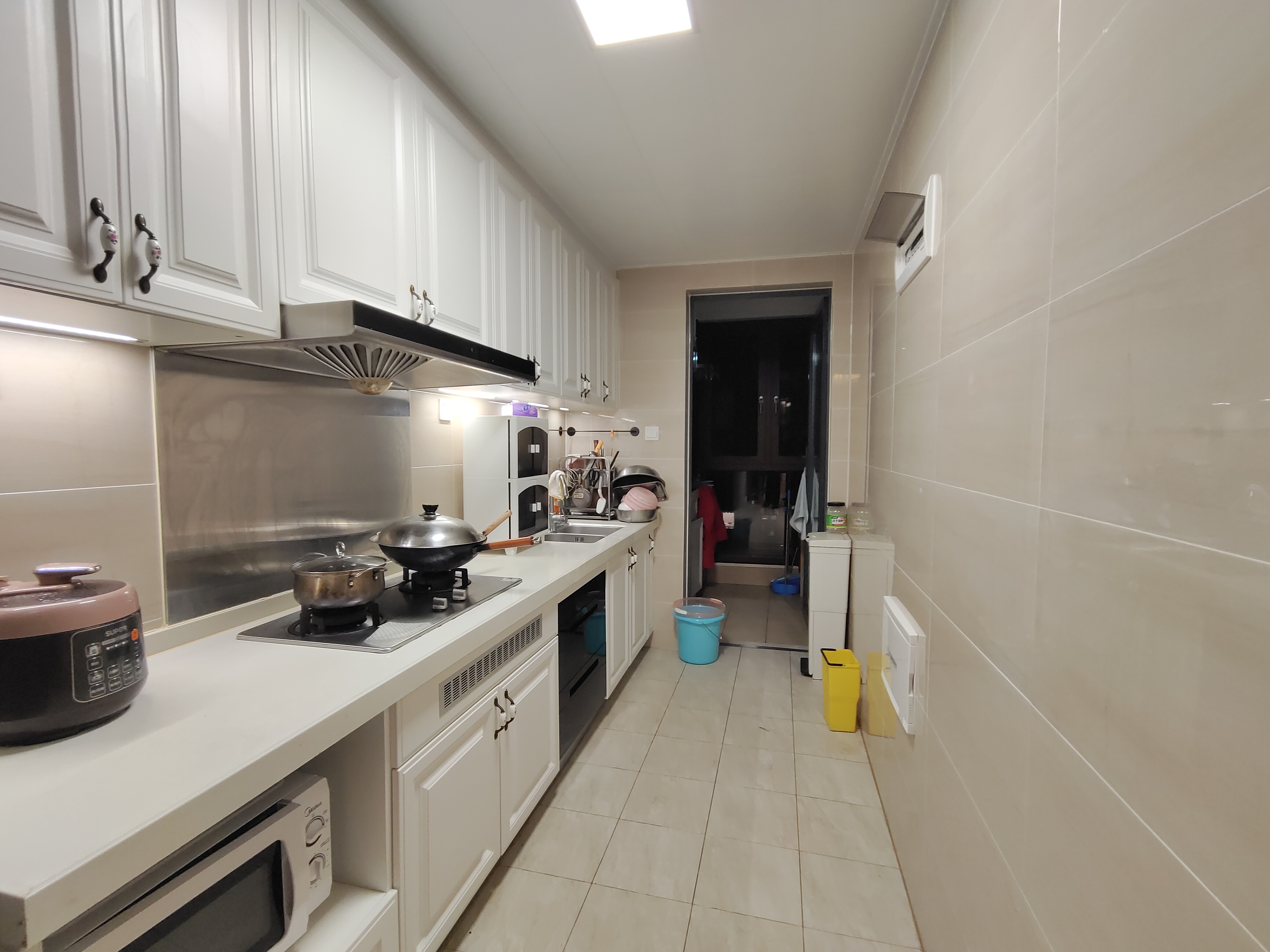 恒大华府  3室2厅2卫    90.8万 恒大华府  3室2厅2卫    90.8万室内图