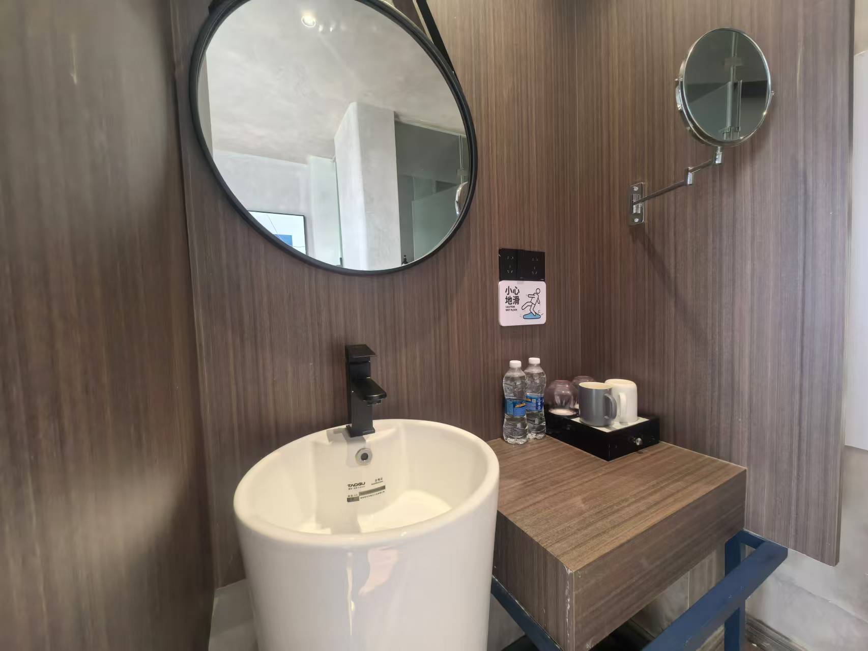 长沙高铁吾悦广场 1室1厅1卫 1600.0元/月 长沙高铁吾悦广场 1室1厅1卫 1600.0元/月室内图