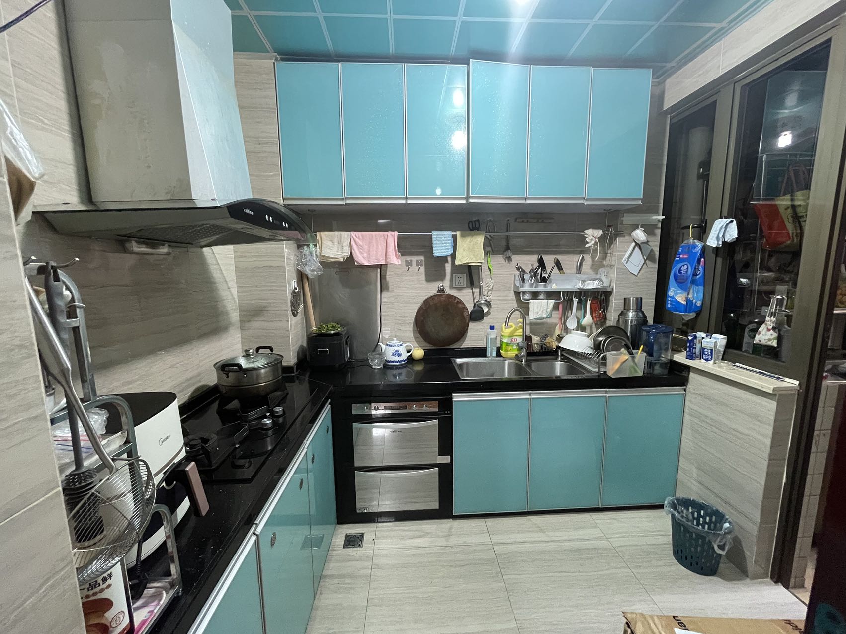 城市海岸二期  2室2厅1卫    214.0万 城市海岸二期  2室2厅1卫    214.0万室内图