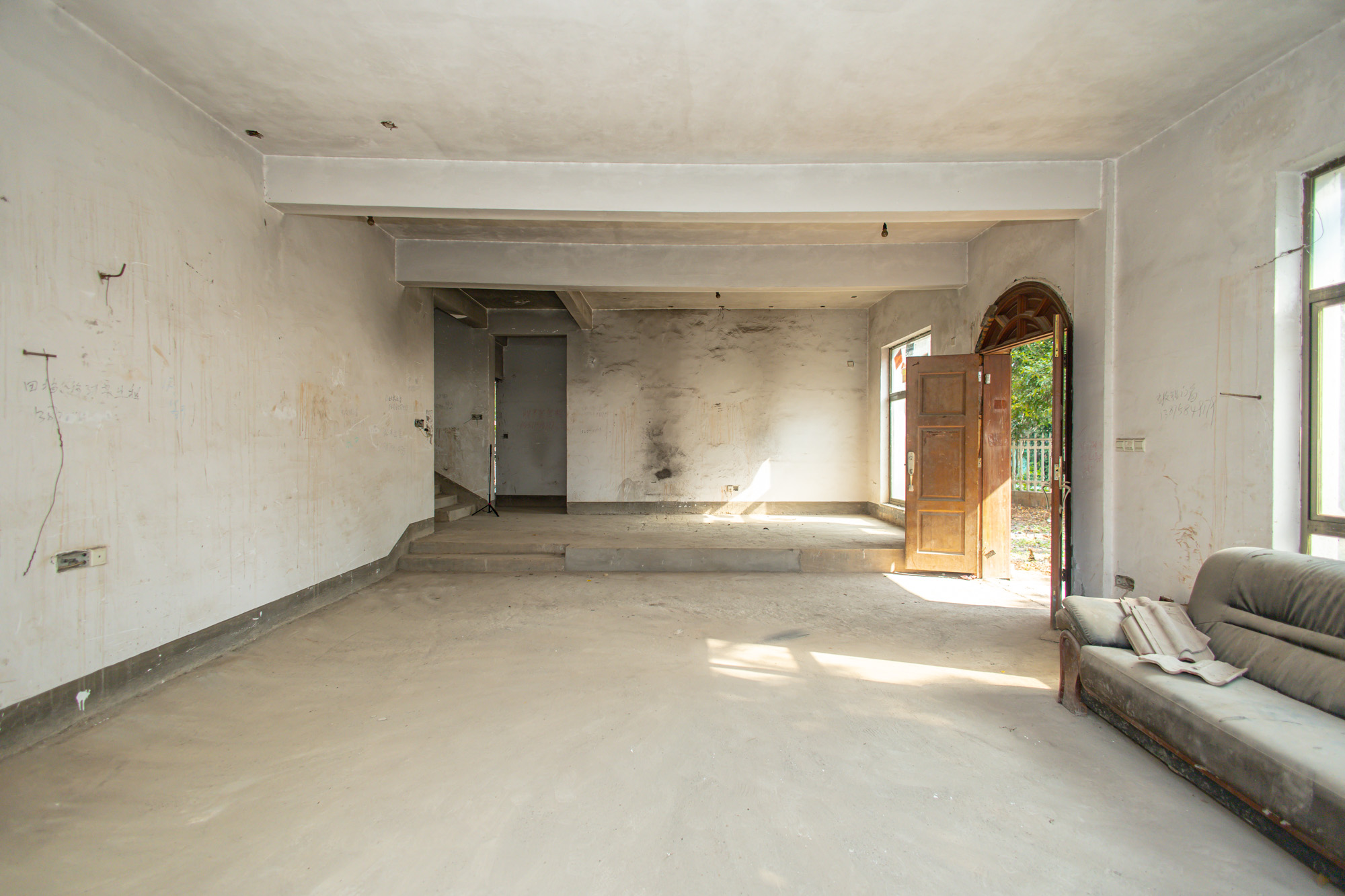 碧桂园威尼斯城  8室3厅6卫    880.0万 碧桂园威尼斯城  8室3厅6卫    880.0万客厅