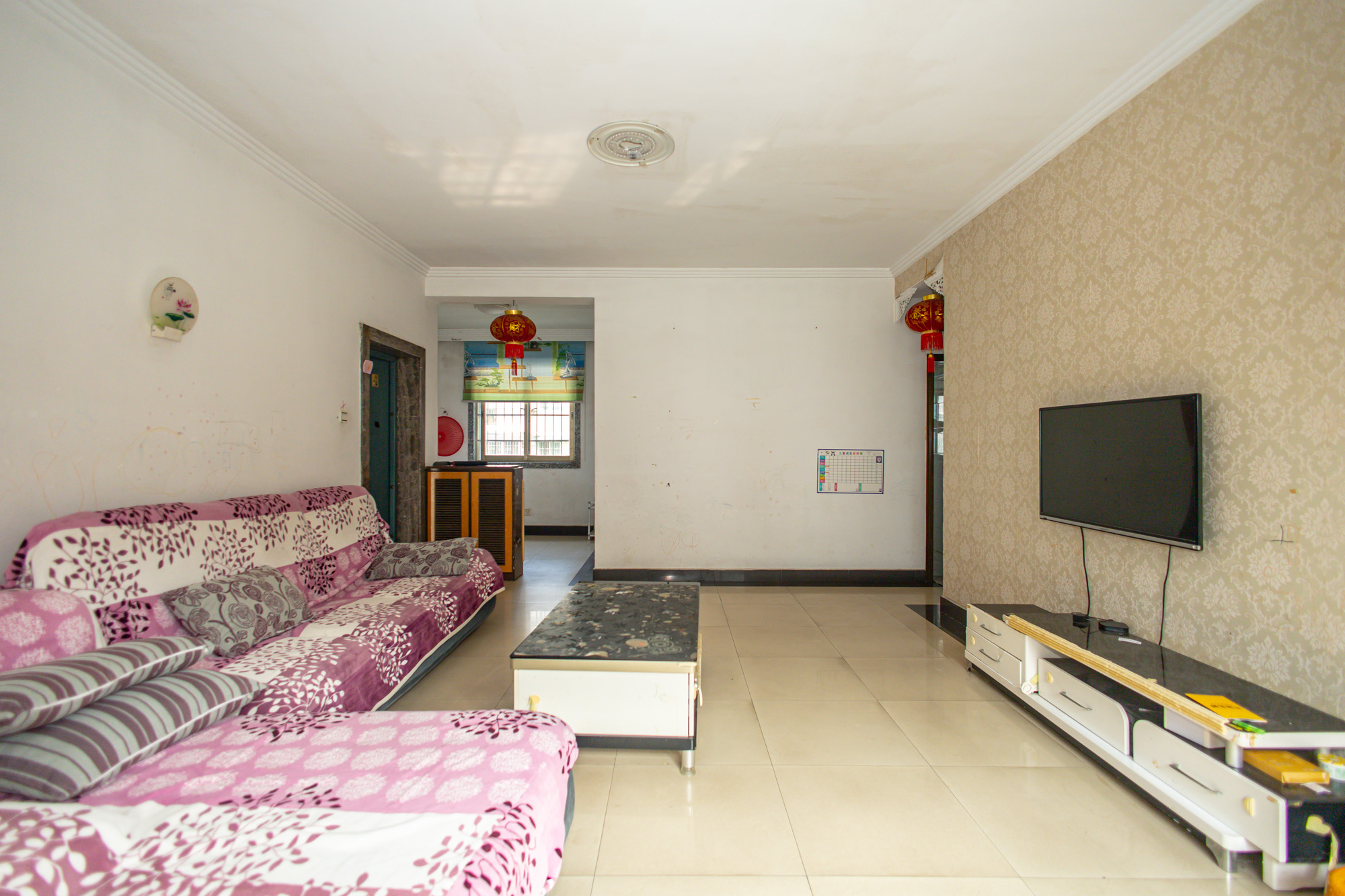 星邮小区  3室2厅1卫    53.0万客厅