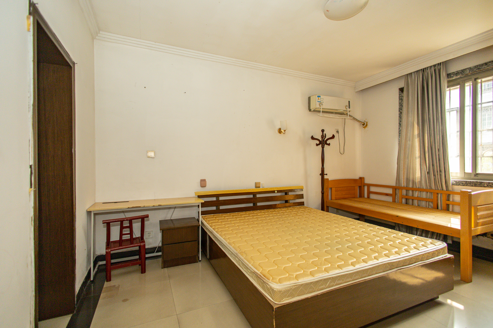 星邮小区  3室2厅1卫    53.0万 星邮小区  3室2厅1卫    53.0万卧室