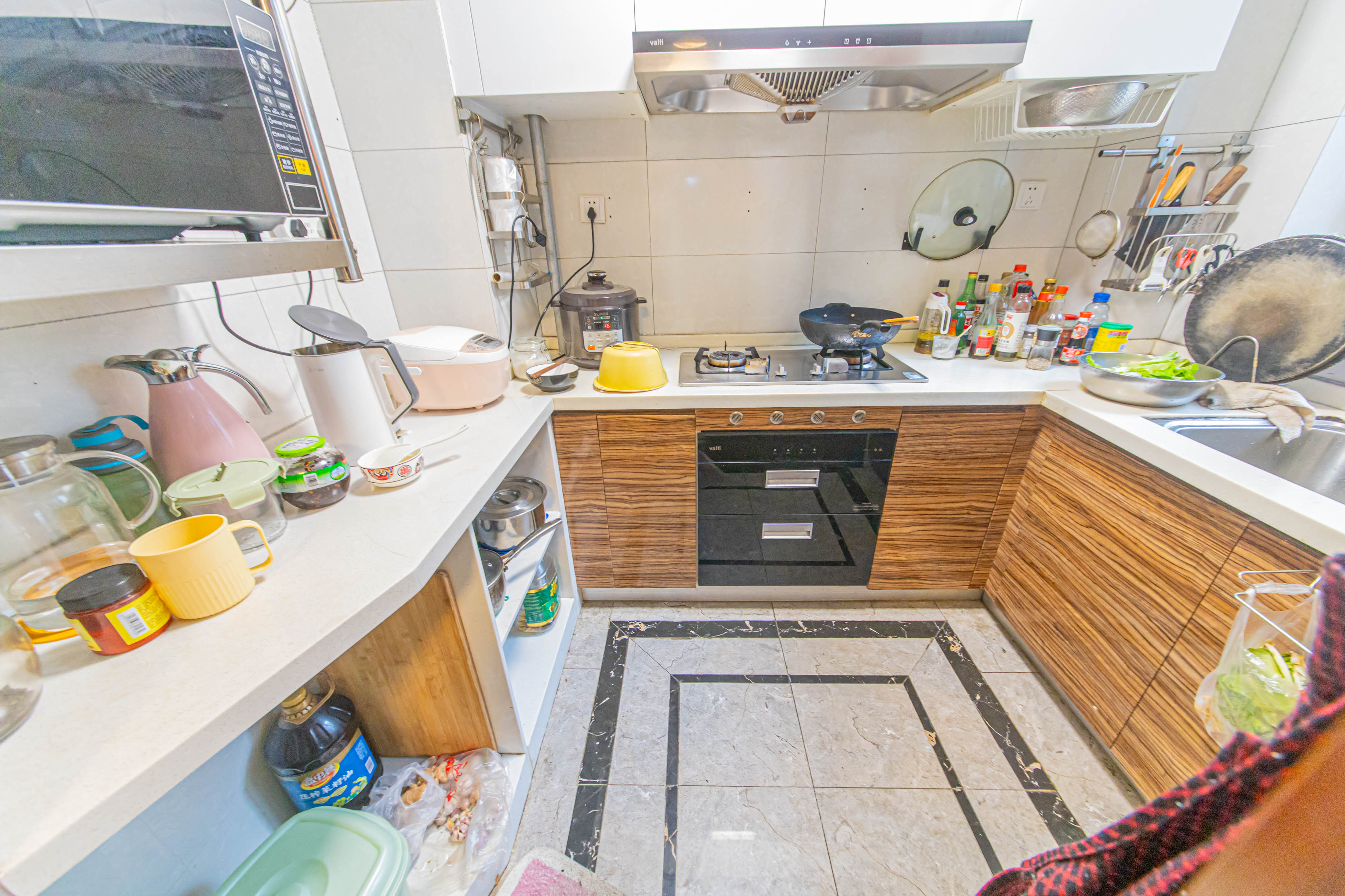 松雅湖金岸 1室2厅1卫 1000.0元/月 松雅湖金岸 1室2厅1卫 1000.0元/月室内图