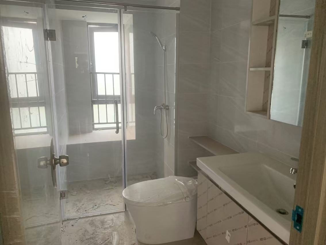 碧桂园华府(碧桂园五期) 4室2厅2卫 1800.0元/月 碧桂园华府(碧桂园五期) 4室2厅2卫 1800.0元/月室内图