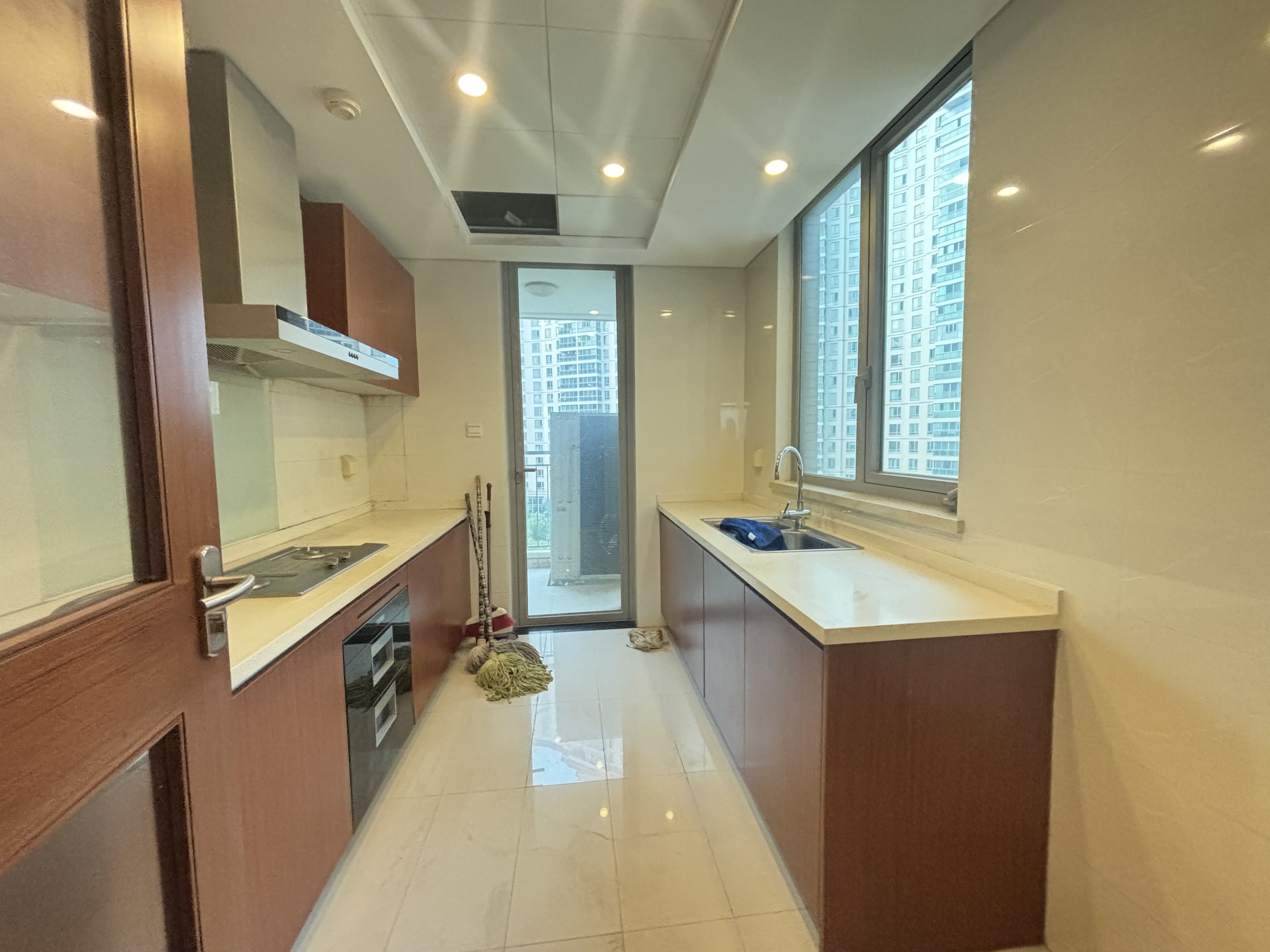 晋合湘水湾二期  4室2厅1卫    200.0万 晋合湘水湾二期  4室2厅1卫    200.0万室内图