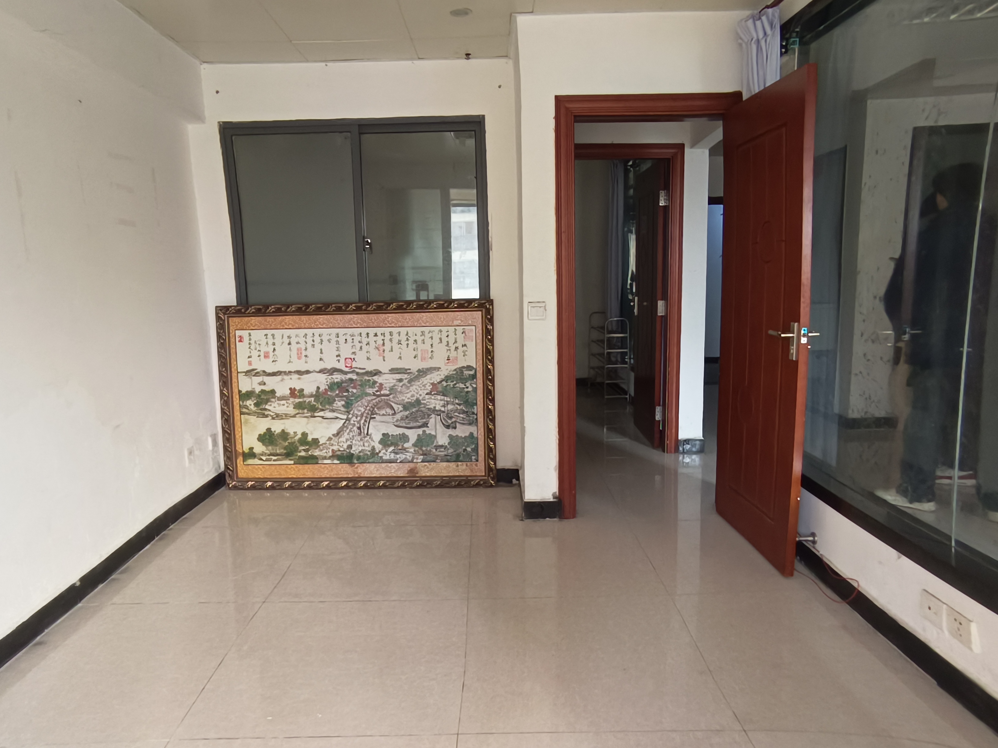 东方芙蓉 2室1厅1卫 2500.0元/月 东方芙蓉 2室1厅1卫 2500.0元/月室内图