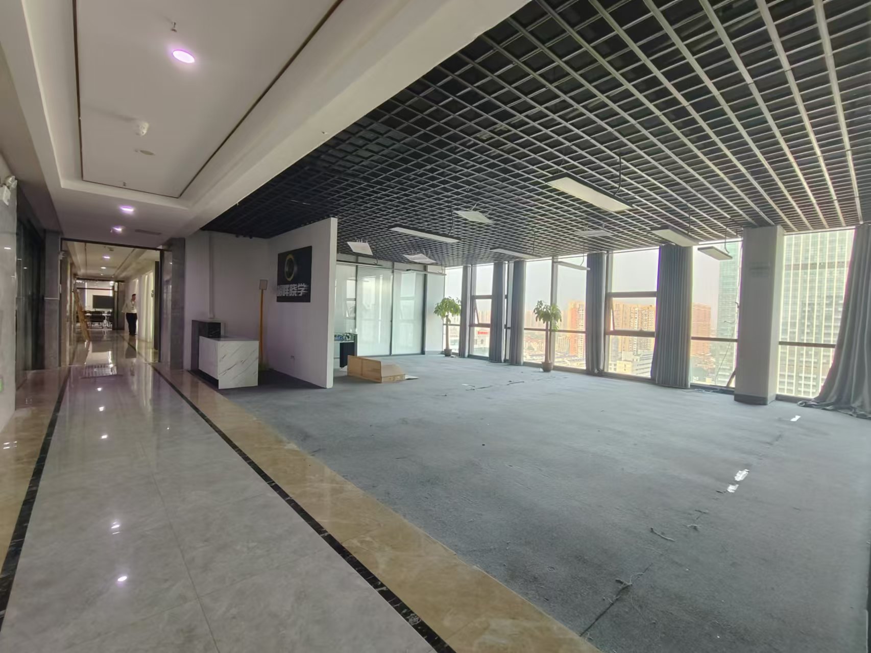 东盈商业广场（华泉城市广场）   700.0㎡     40000.00元/月室内图