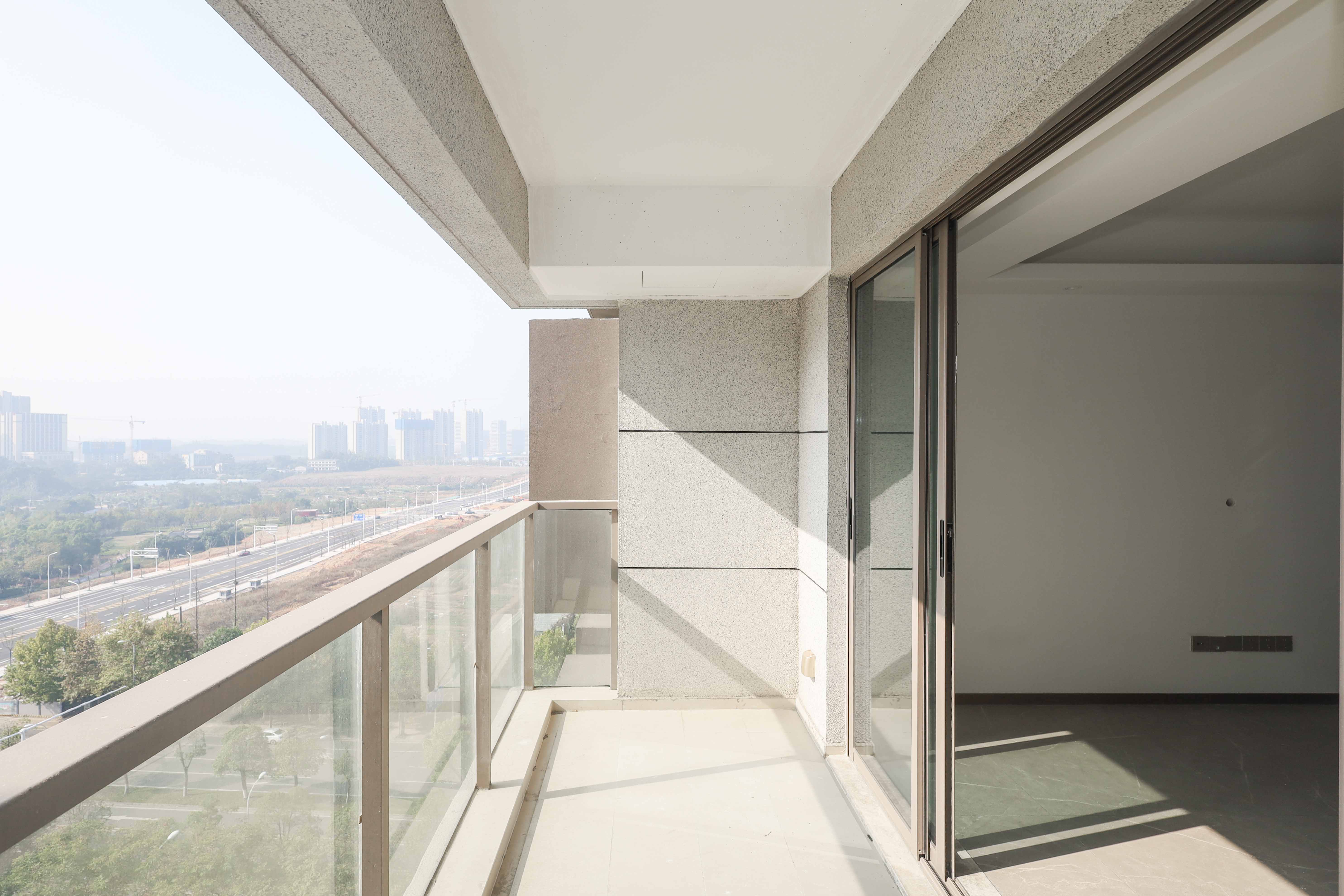 长沙溪山悦 4室2厅2卫 128.0万 长沙溪山悦 4室2厅2卫 128.0万阳台